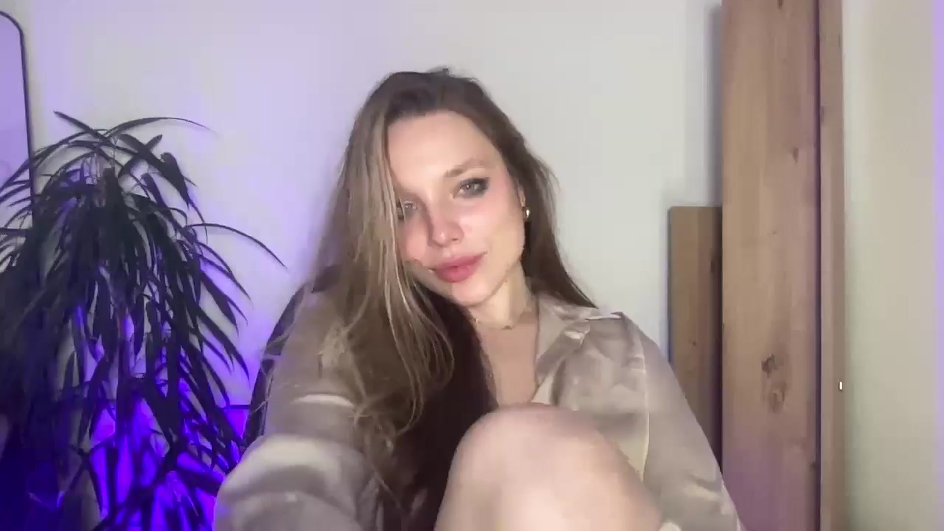 Gallery image thumbnail from SabrinaGolden's myfreecams stream on, 11/04/2025, 03:58 image 19 of 20