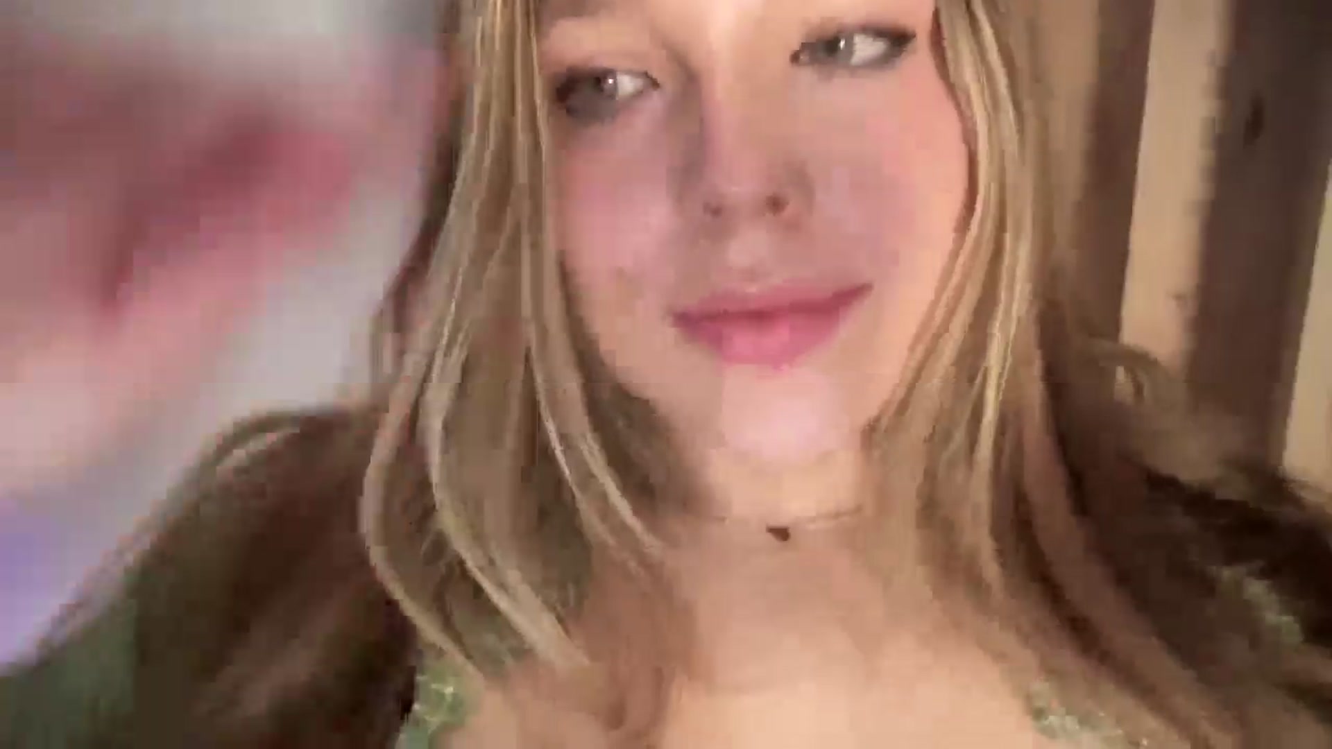 Gallery image thumbnail from SabrinaGolden's myfreecams stream on, 02/11/2026, 01:27 image 3 of 20
