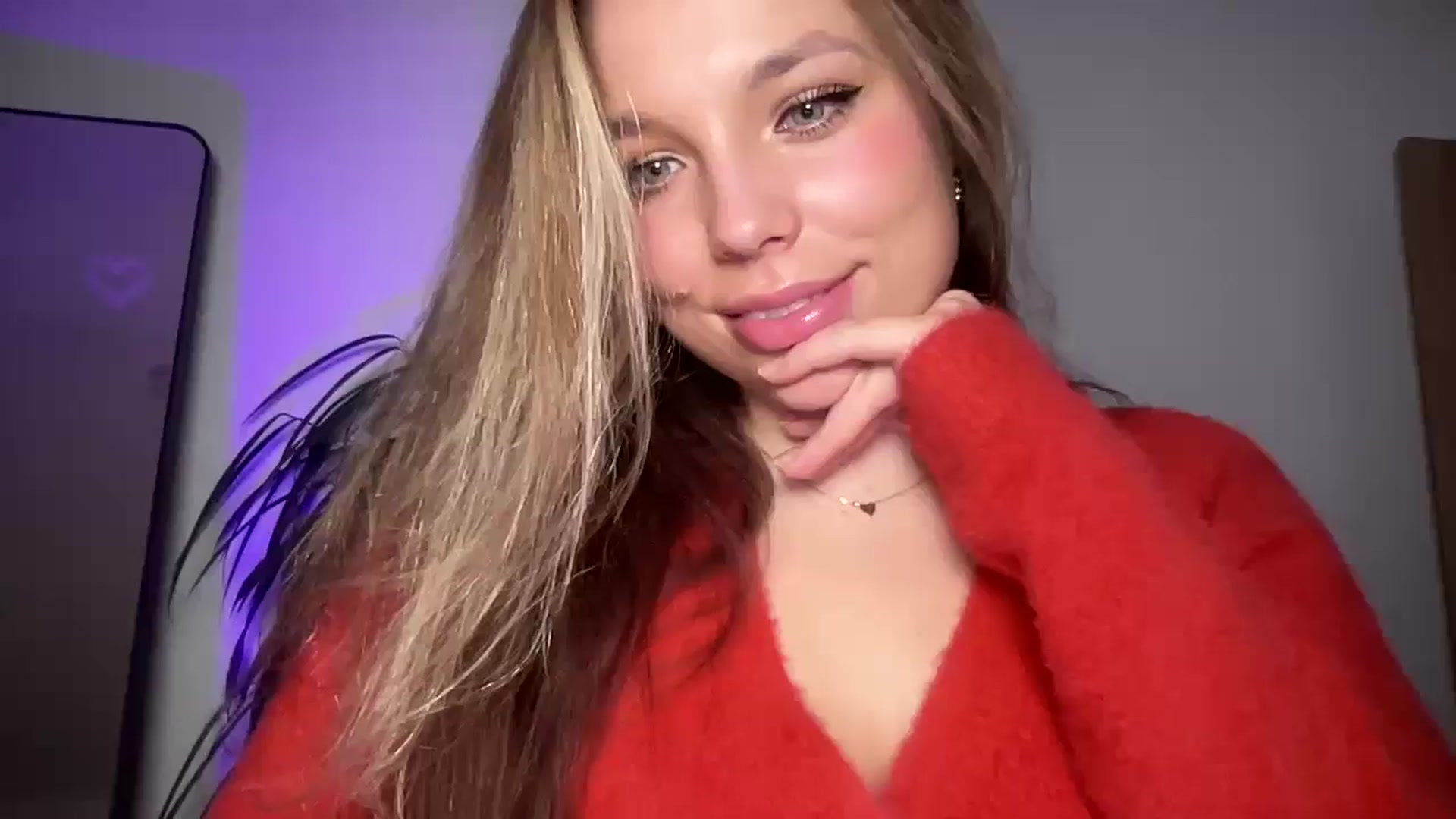 Gallery image thumbnail from SabrinaGolden's myfreecams stream on, 02/22/2026, 01:02 image 1 of 20