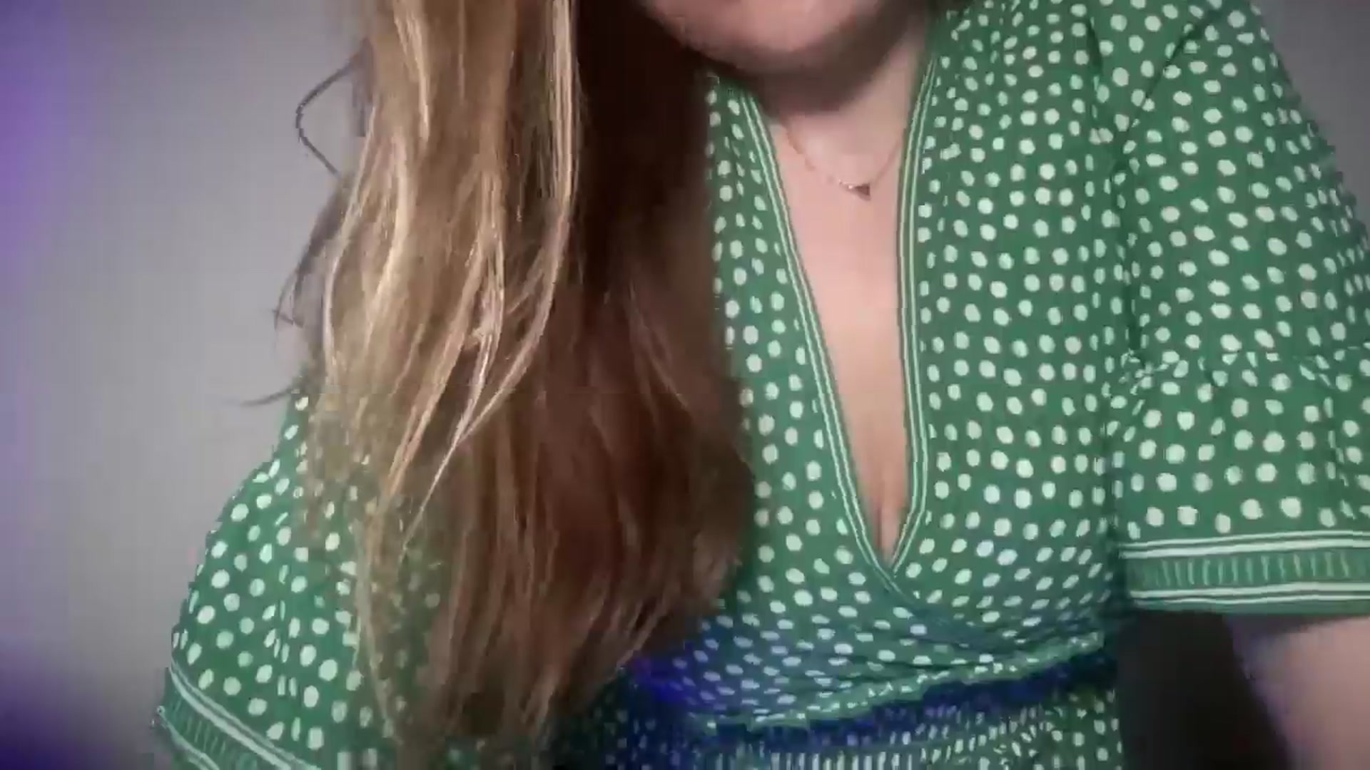 Gallery image thumbnail from SabrinaGolden's myfreecams stream on, 04/25/2026, 01:42 image 18 of 20