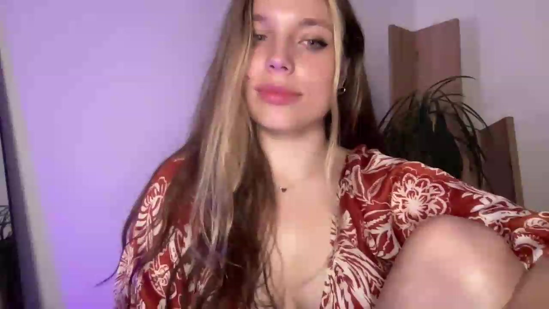 Gallery image thumbnail from SabrinaGolden's myfreecams stream on, 05/20/2026, 01:57 image 3 of 20
