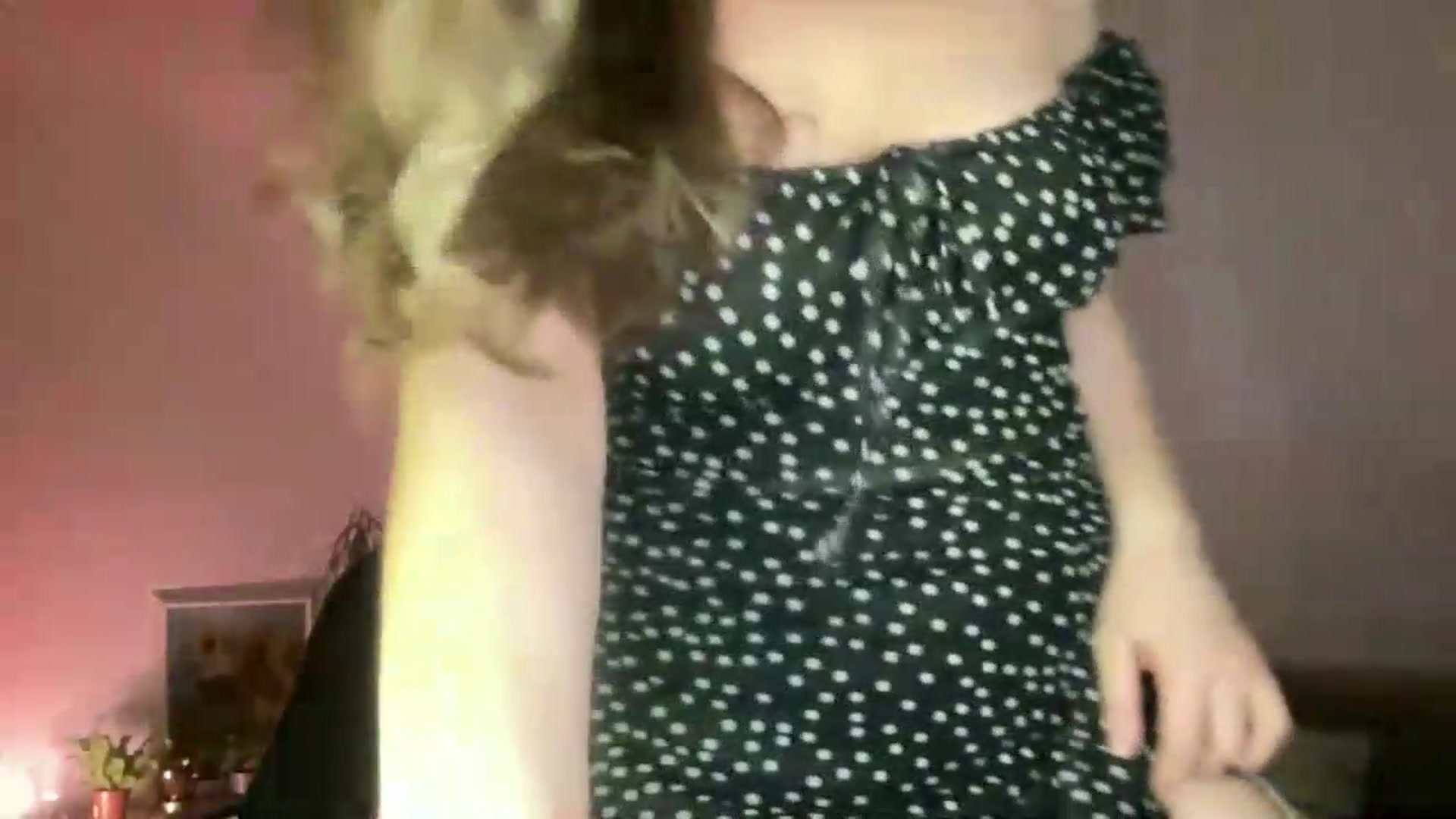 Gallery image thumbnail from SabrinaGolden's myfreecams stream on, 06/28/2026, 22:47 image 17 of 20
