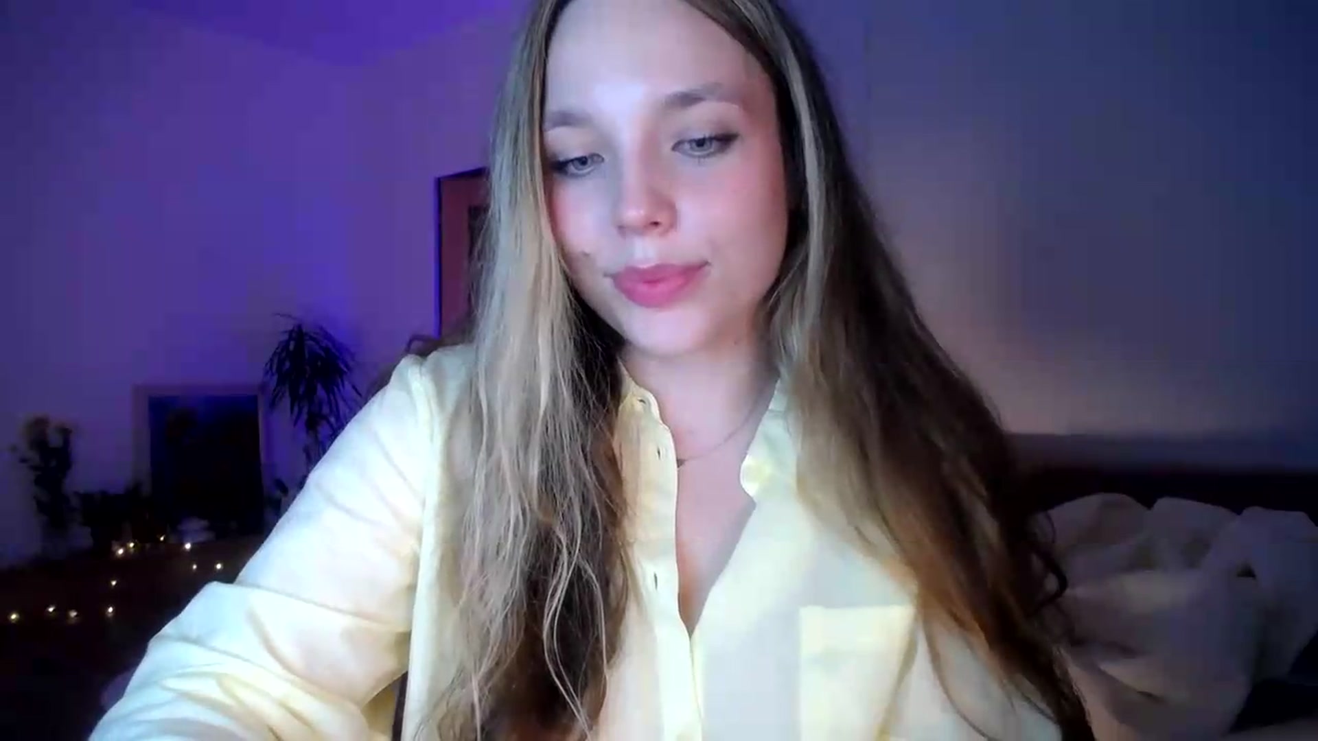 Gallery image thumbnail from SabrinaGolden's myfreecams stream on, 07/03/2026, 23:46 image 5 of 20