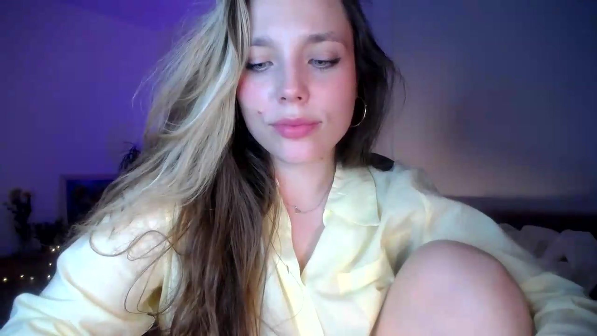 Gallery image thumbnail from SabrinaGolden's myfreecams stream on, 07/03/2026, 23:46 image 7 of 20