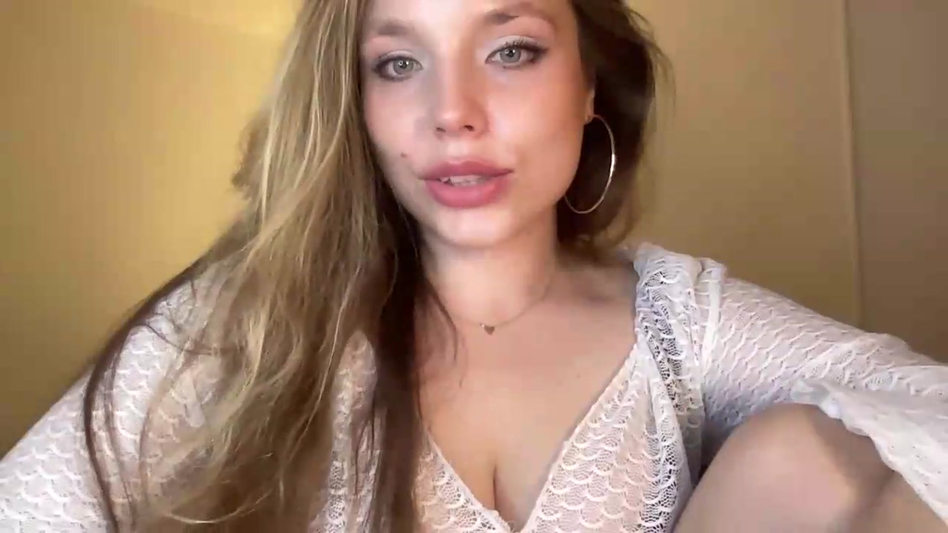 Gallery image thumbnail from SabrinaGolden's myfreecams stream on, 07/04/2026, 22:19 image 2 of 20
