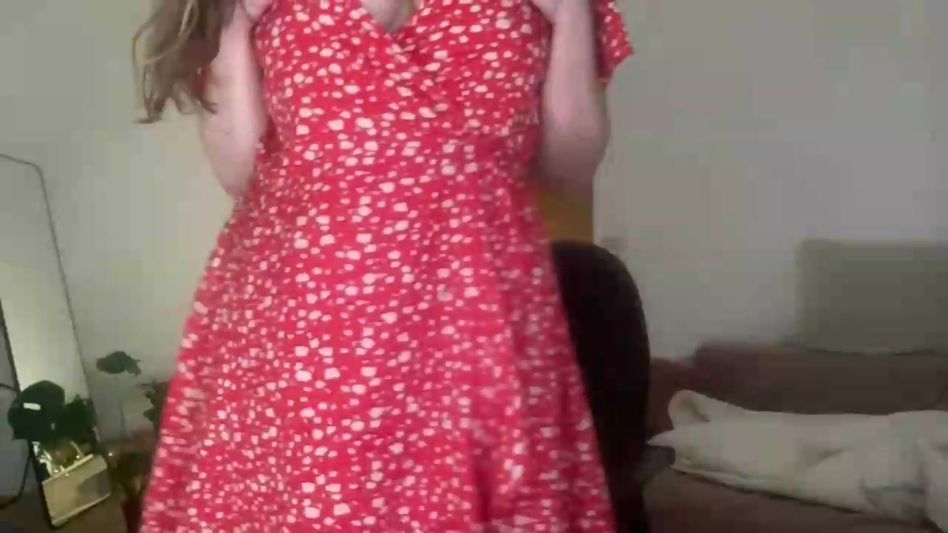 Gallery image thumbnail from SabrinaGolden's myfreecams stream on, 07/22/2026, 03:08 image 14 of 20