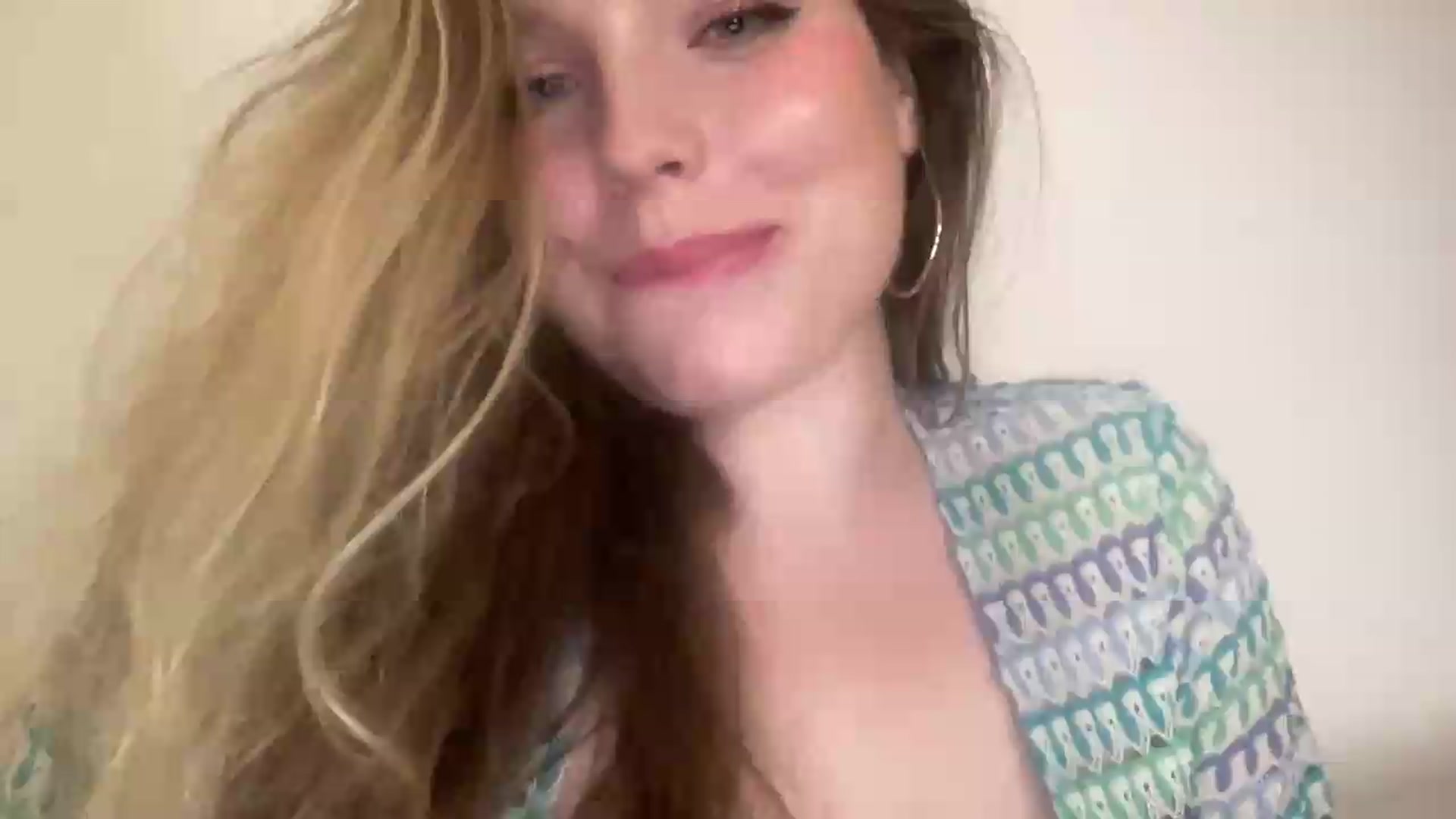 Gallery image thumbnail from SabrinaGolden's myfreecams stream on, 08/01/2026, 02:08 image 7 of 20