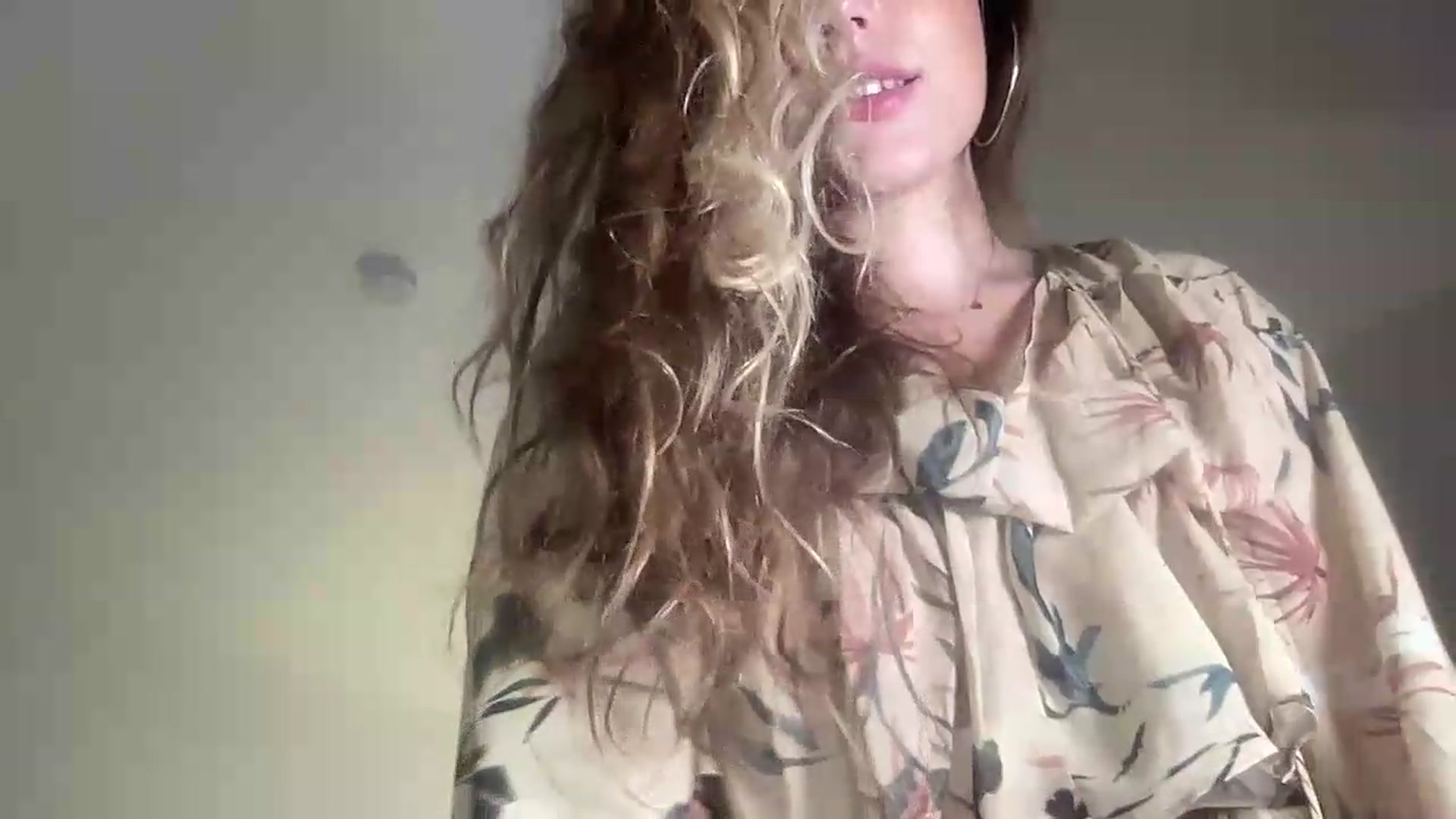 Gallery image thumbnail from SabrinaGolden's myfreecams stream on, 09/01/2026, 01:25 image 20 of 20