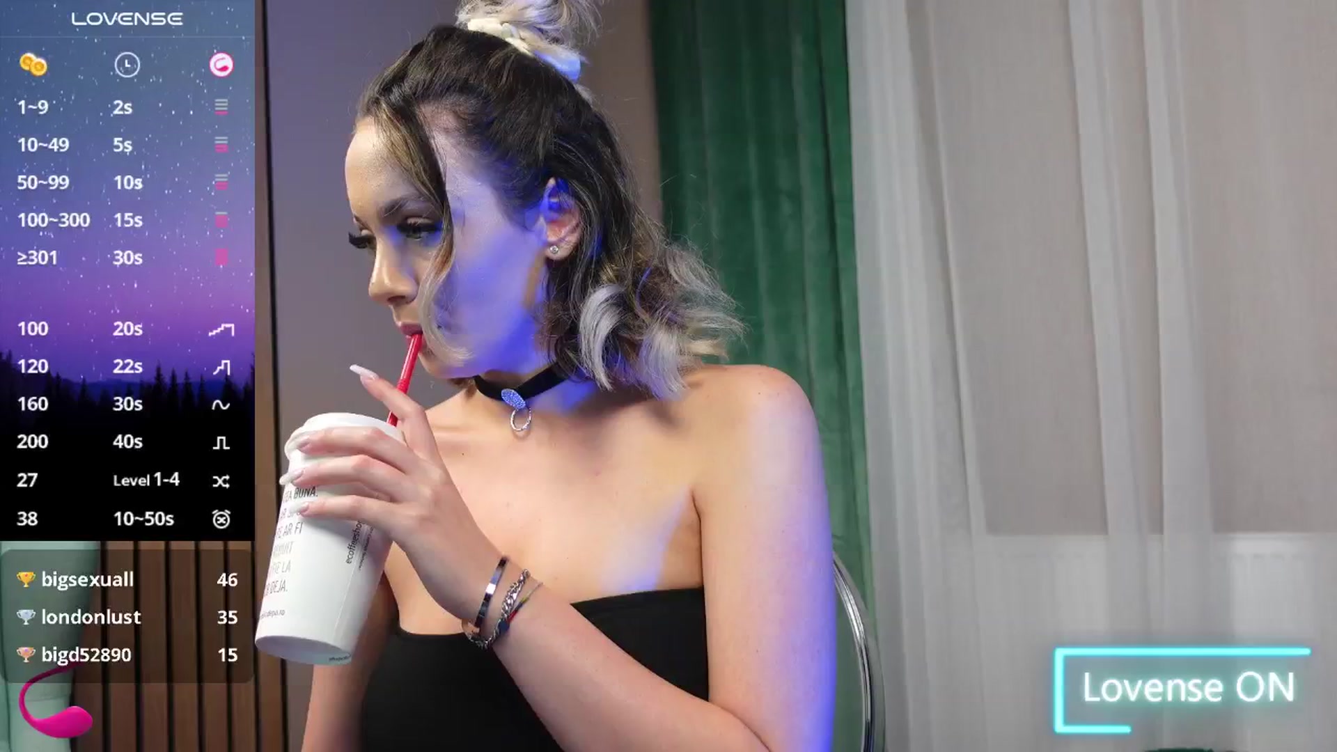 Gallery image thumbnail from SabrinaJayde's myfreecams stream on, 10/27/2024, 15:51 image 2 of 20