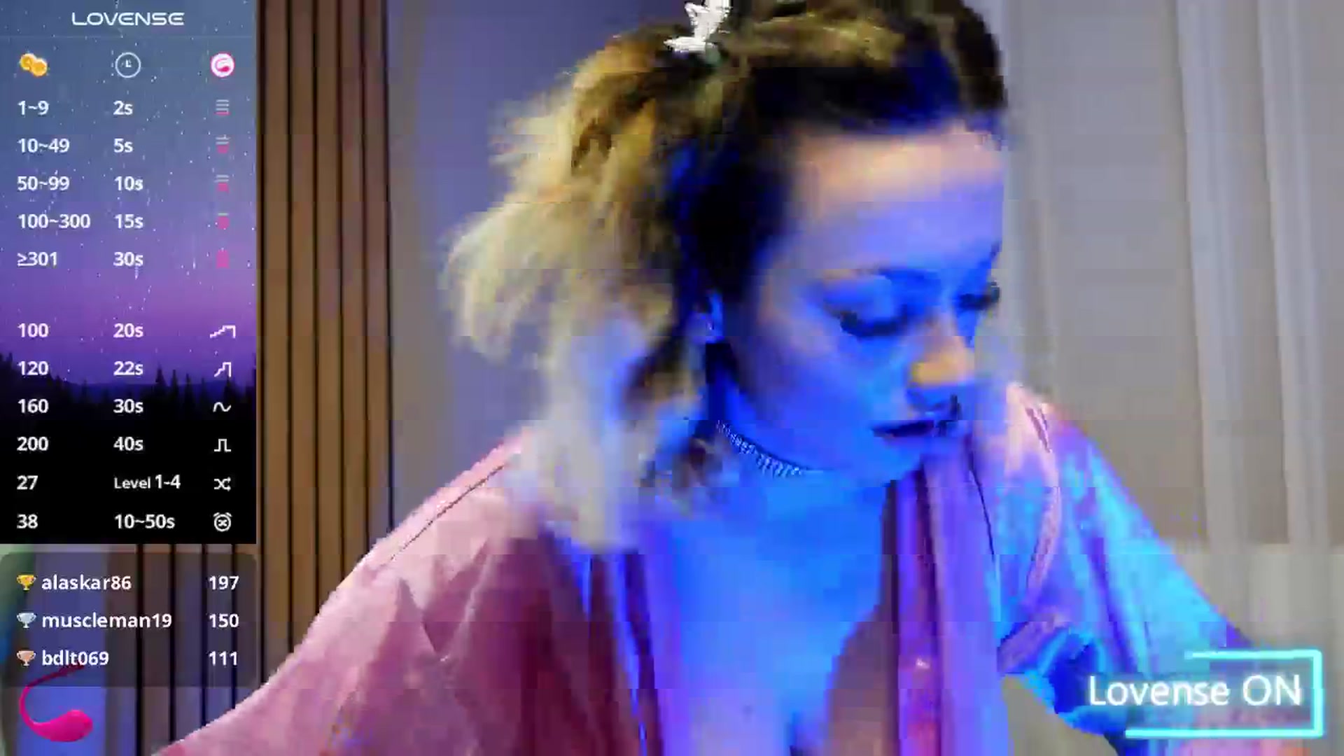 Gallery image thumbnail from SabrinaJayde's myfreecams stream on, 11/03/2024, 17:47 image 16 of 20