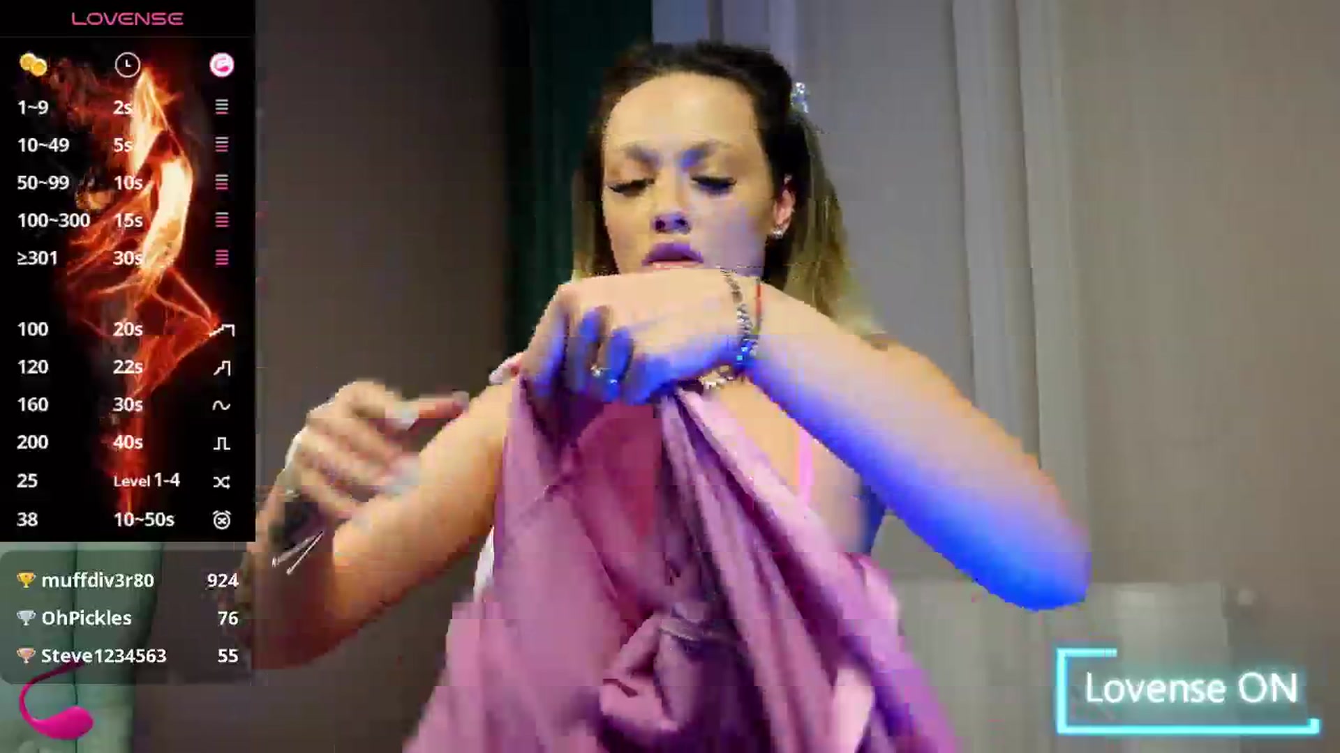 Gallery image thumbnail from SabrinaJayde's myfreecams stream on, 11/19/2024, 14:00 image 19 of 20