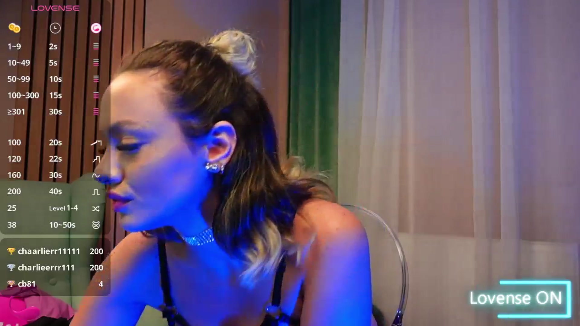 Gallery image thumbnail from SabrinaJayde's myfreecams stream on, 12/03/2024, 15:24 image 11 of 20