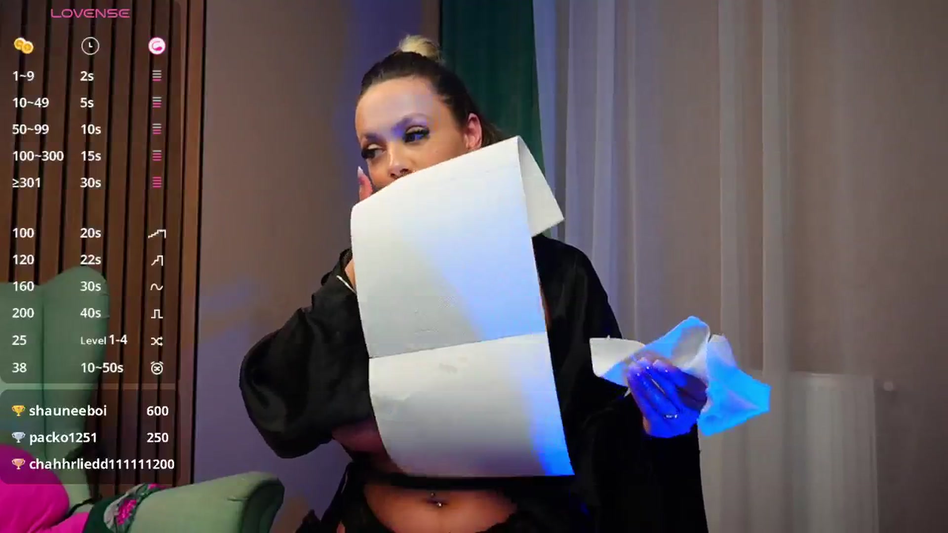 Gallery image thumbnail from SabrinaJayde's myfreecams stream on, 12/13/2024, 15:51 image 14 of 20