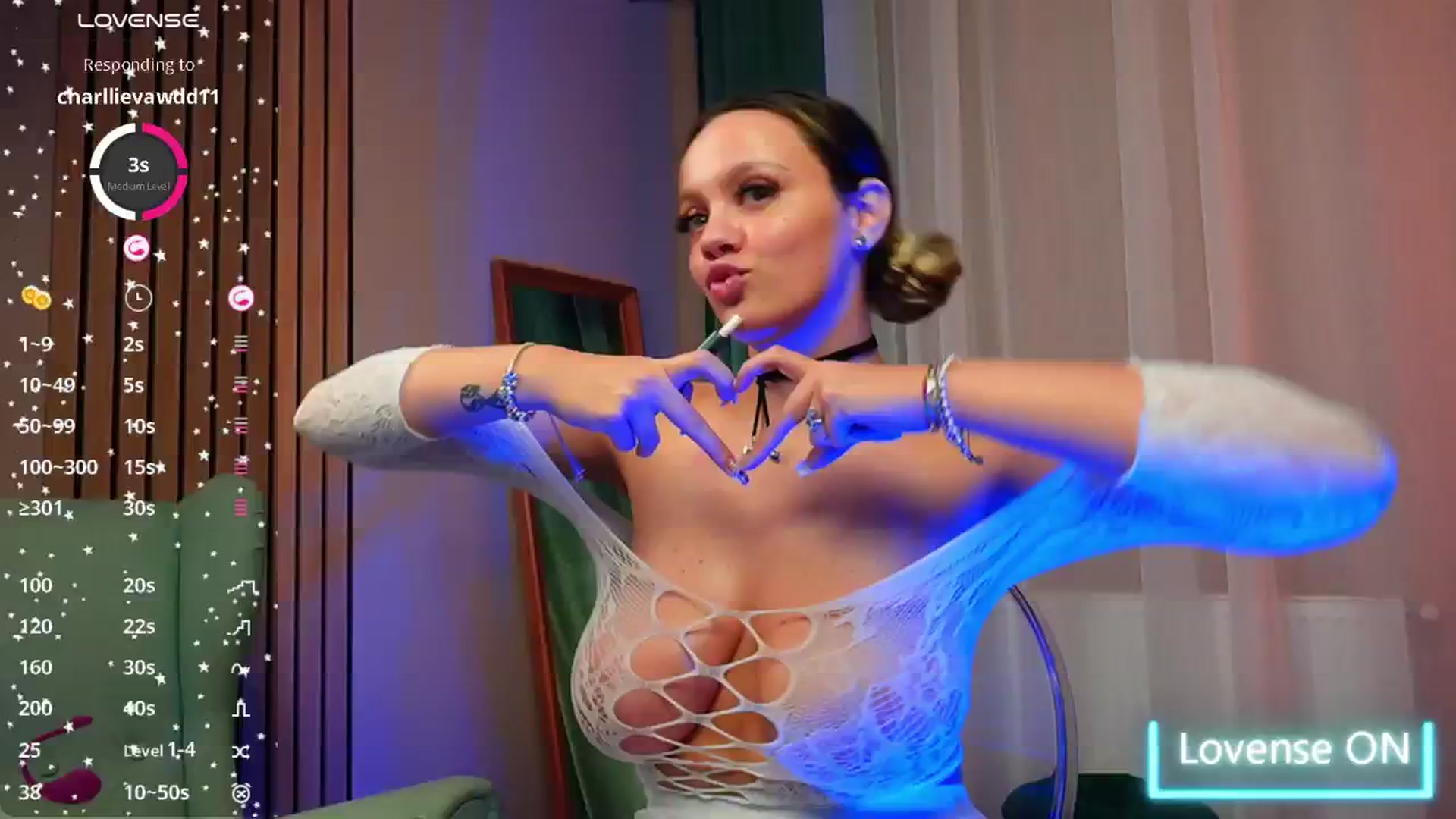 Gallery image thumbnail from SabrinaJayde's myfreecams stream on, 01/08/2025, 11:33 image 7 of 20