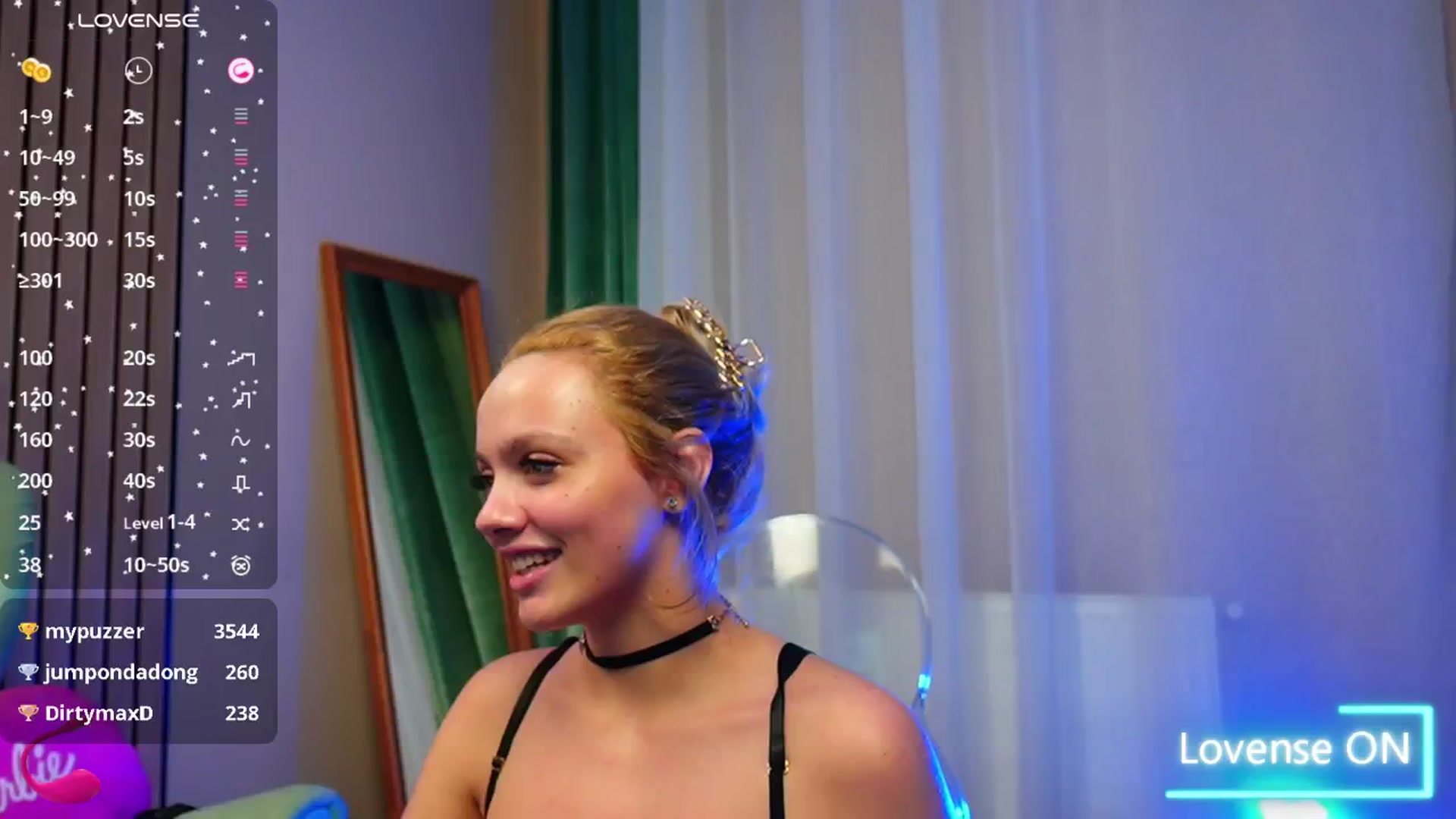 Gallery image thumbnail from SabrinaJayde's myfreecams stream on, 01/25/2025, 18:02 image 12 of 20