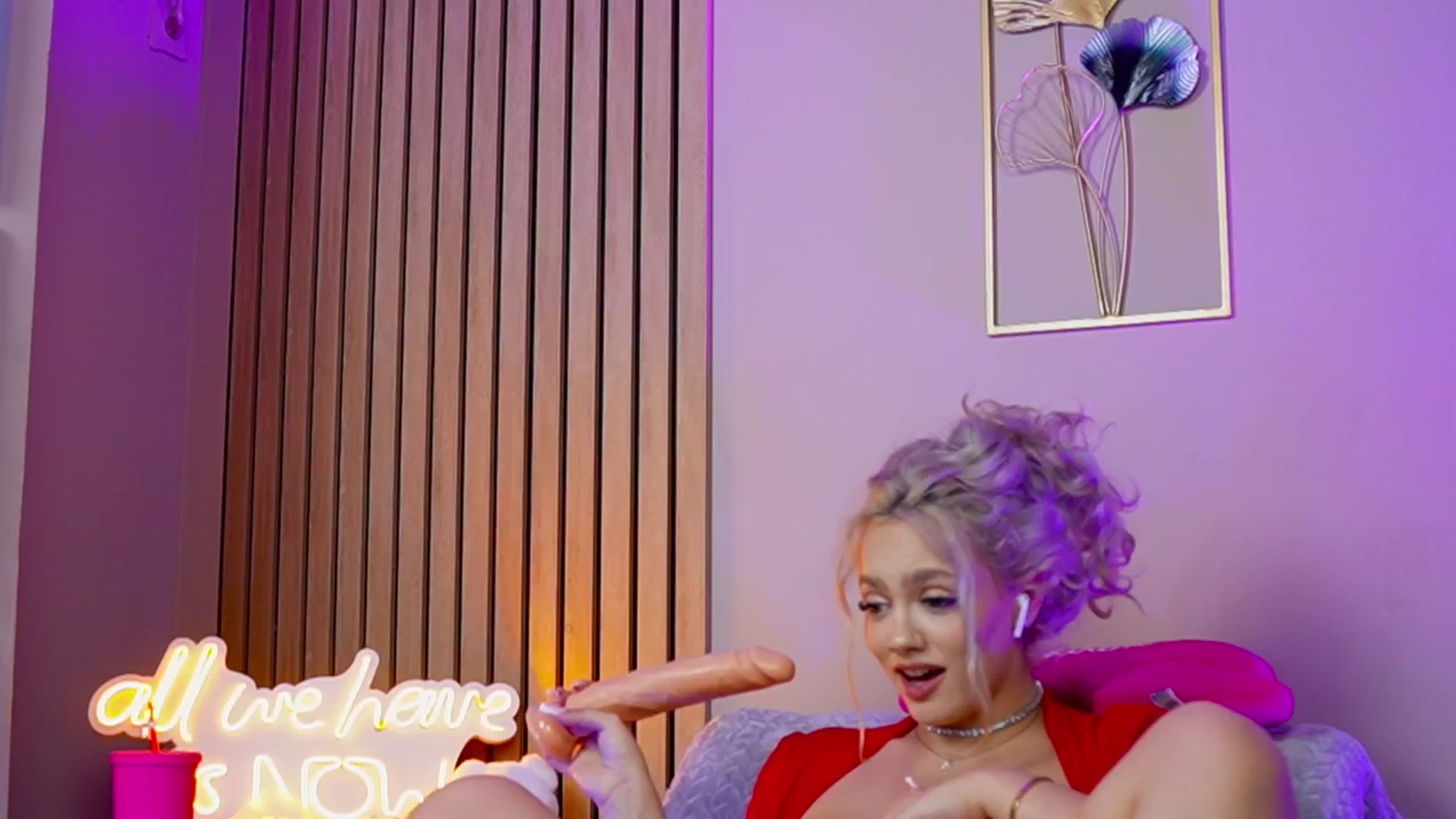 Gallery image thumbnail from SabrinaJayde's myfreecams stream on, 10/11/2025, 12:13 image 6 of 20