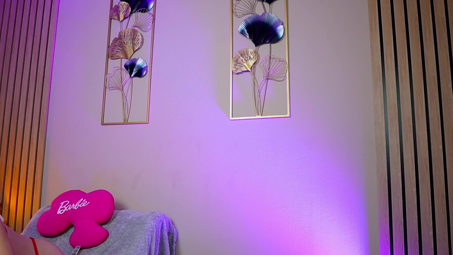 Gallery image thumbnail from SabrinaJayde's myfreecams stream on, 10/13/2025, 11:57 image 13 of 20