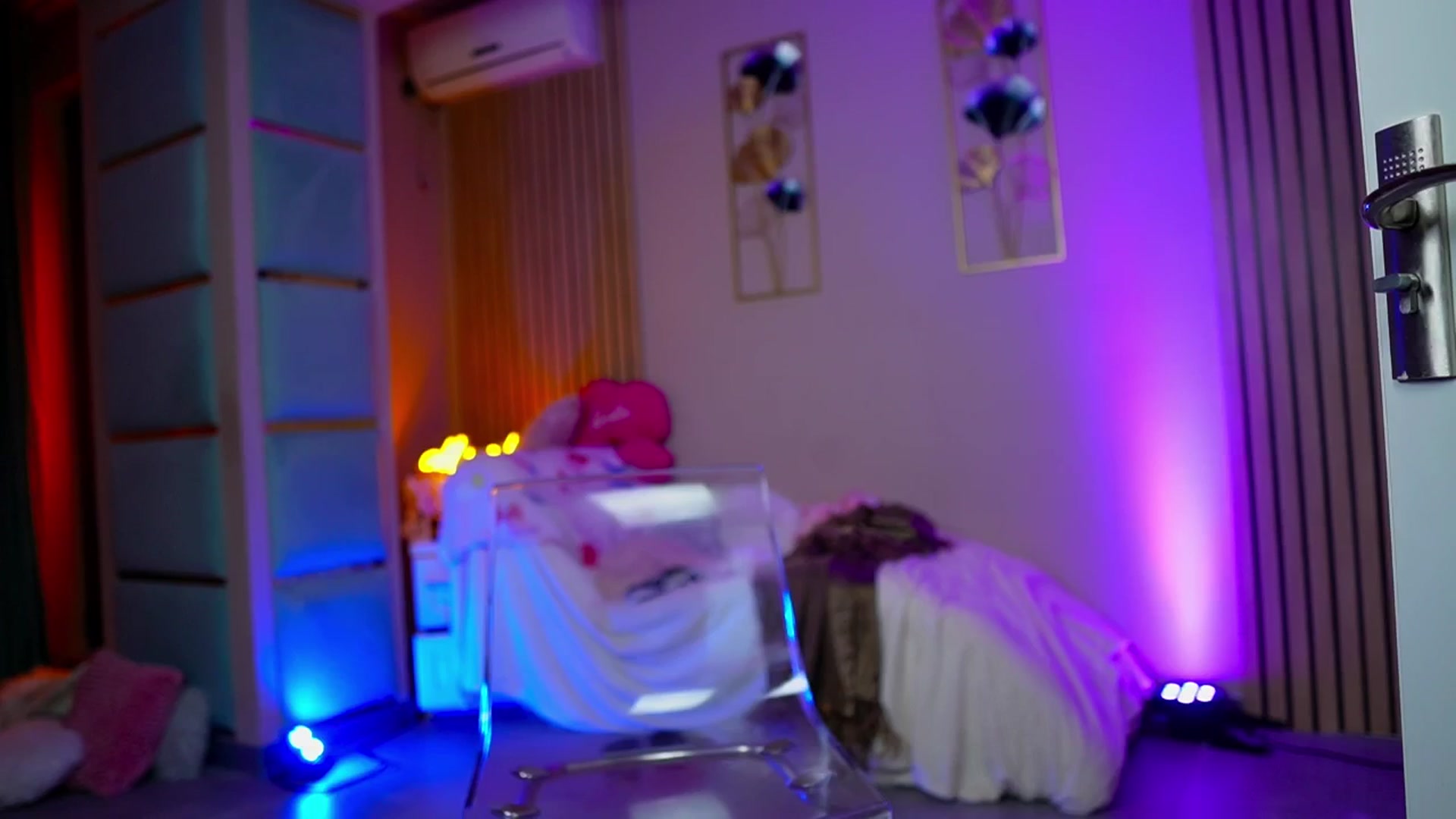 Gallery image thumbnail from SabrinaJayde's myfreecams stream on, 01/28/2026, 12:41 image 12 of 20