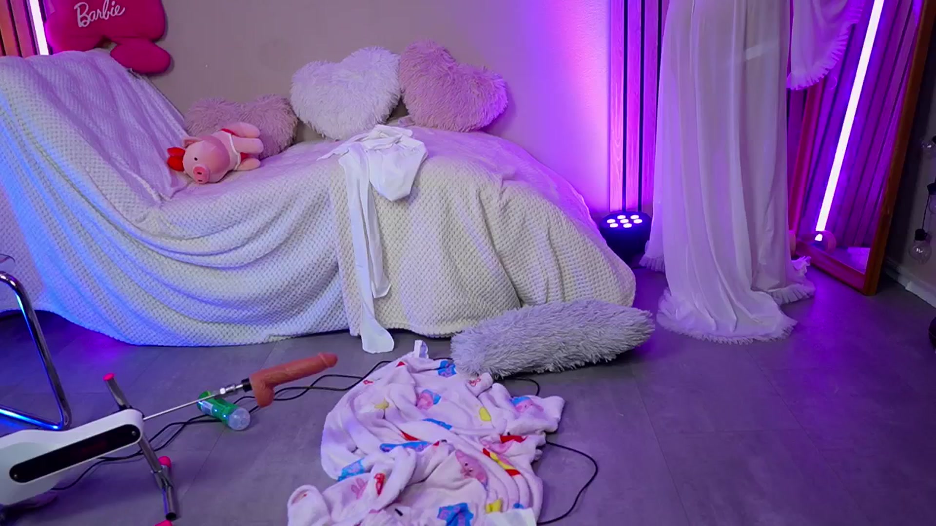Gallery image thumbnail from SabrinaJayde's myfreecams stream on, 02/17/2026, 13:03 image 4 of 20
