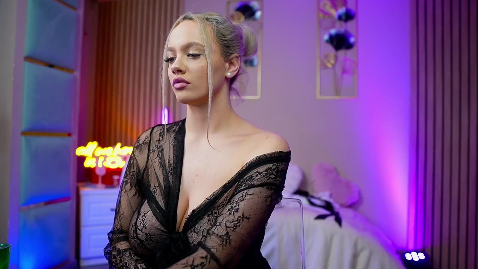 Gallery image thumbnail from SabrinaJayde's myfreecams stream on, 02/21/2026, 11:56 image 16 of 20