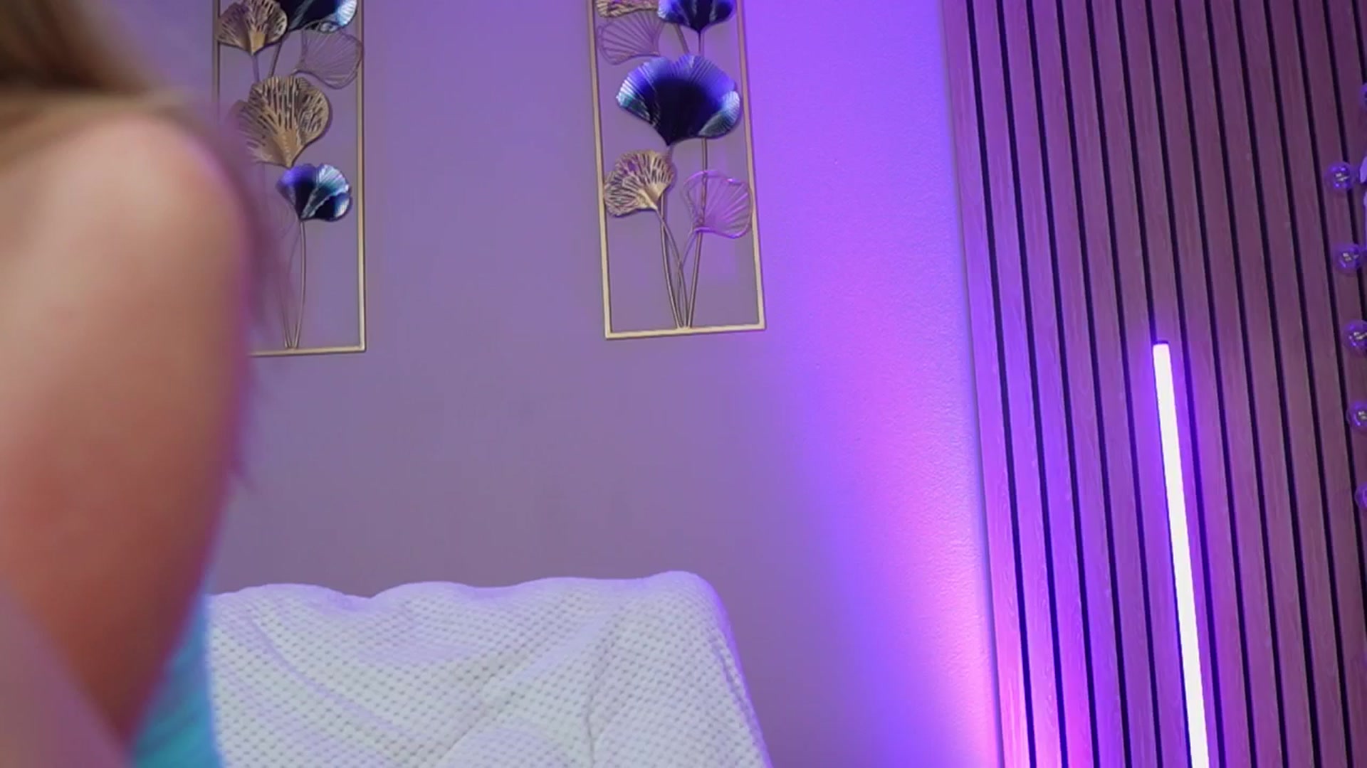 Gallery image thumbnail from SabrinaJayde's myfreecams stream on, 04/17/2026, 11:40 image 9 of 20