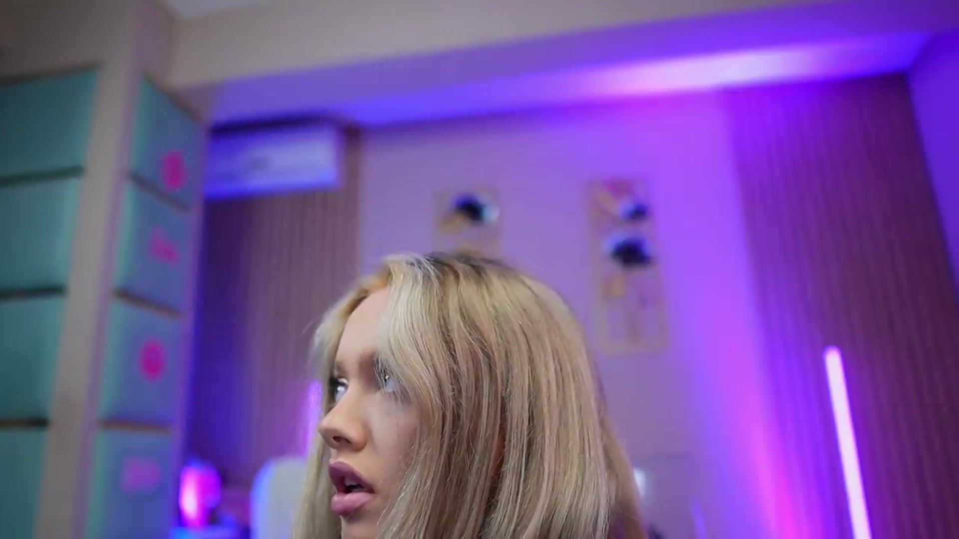 Gallery image thumbnail from SabrinaJayde's myfreecams stream on, 05/07/2026, 08:55 image 8 of 20