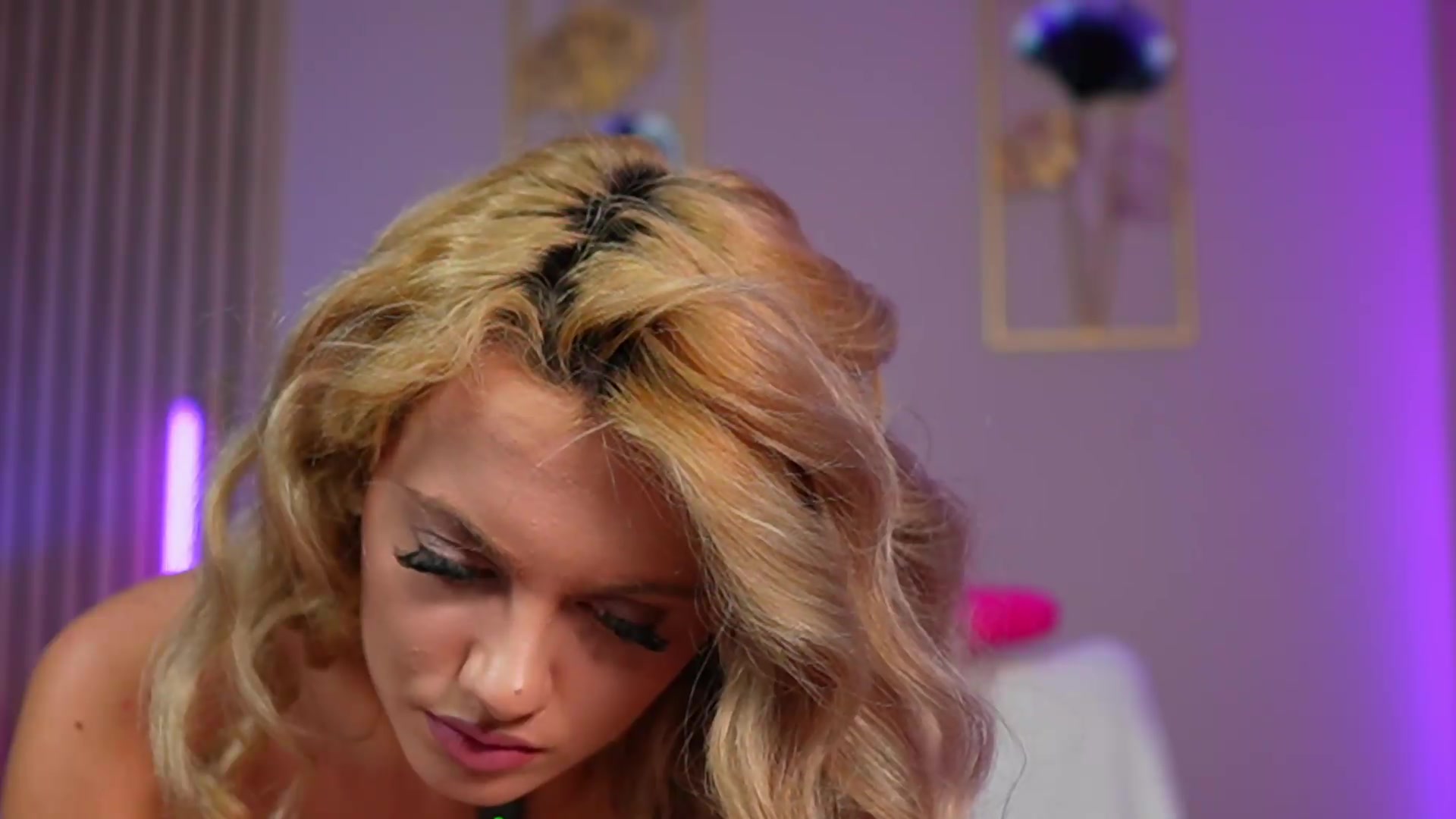 Gallery image thumbnail from SabrinaJayde's myfreecams stream on, 07/19/2026, 11:41 image 18 of 20