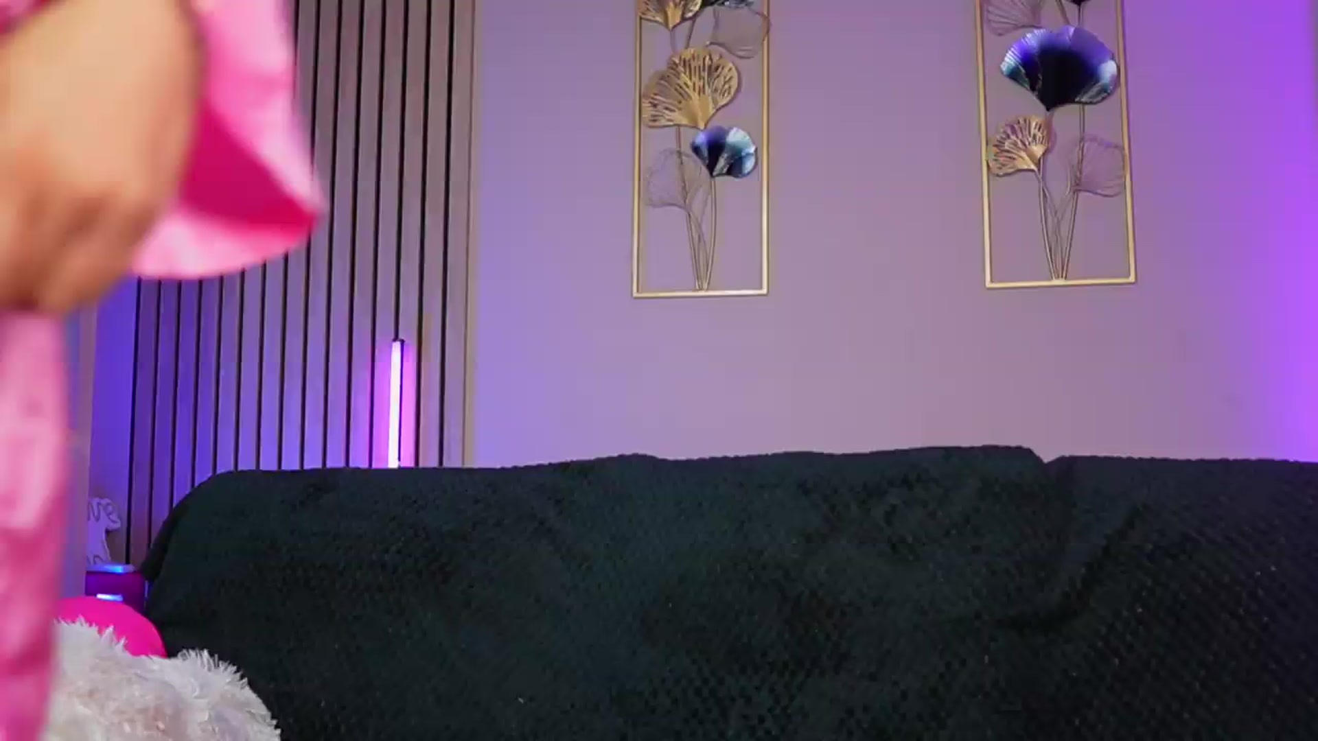 Gallery image thumbnail from SabrinaJayde's myfreecams stream on, 07/29/2026, 12:56 image 17 of 20