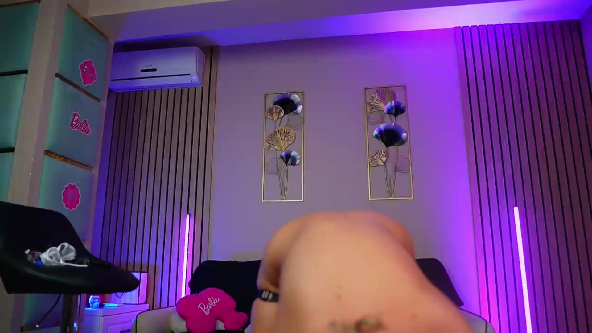Gallery image thumbnail from SabrinaJayde's myfreecams stream on, 08/05/2026, 11:29 image 15 of 20