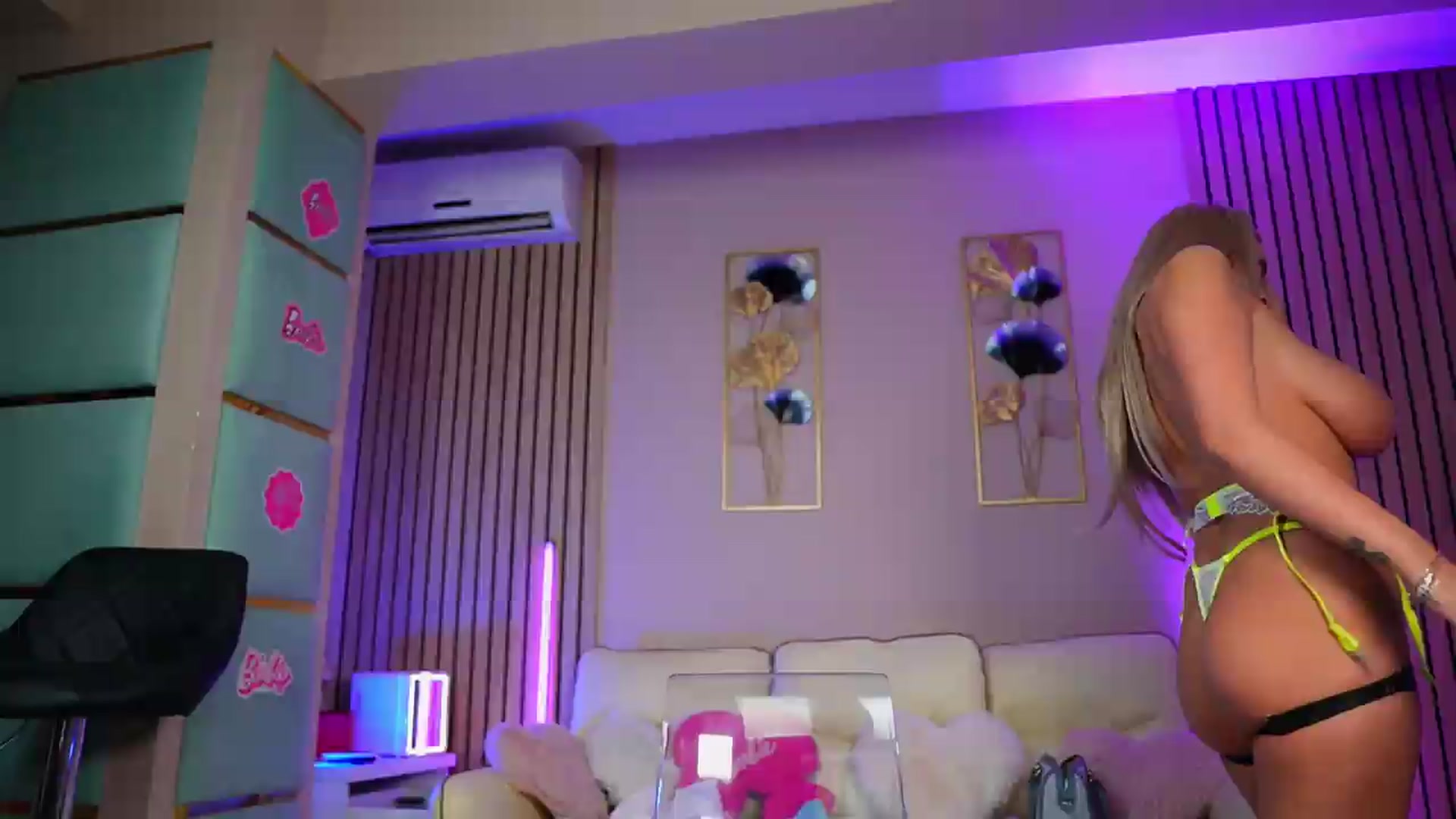 Gallery image thumbnail from SabrinaJayde's myfreecams stream on, 08/30/2026, 10:01 image 1 of 20