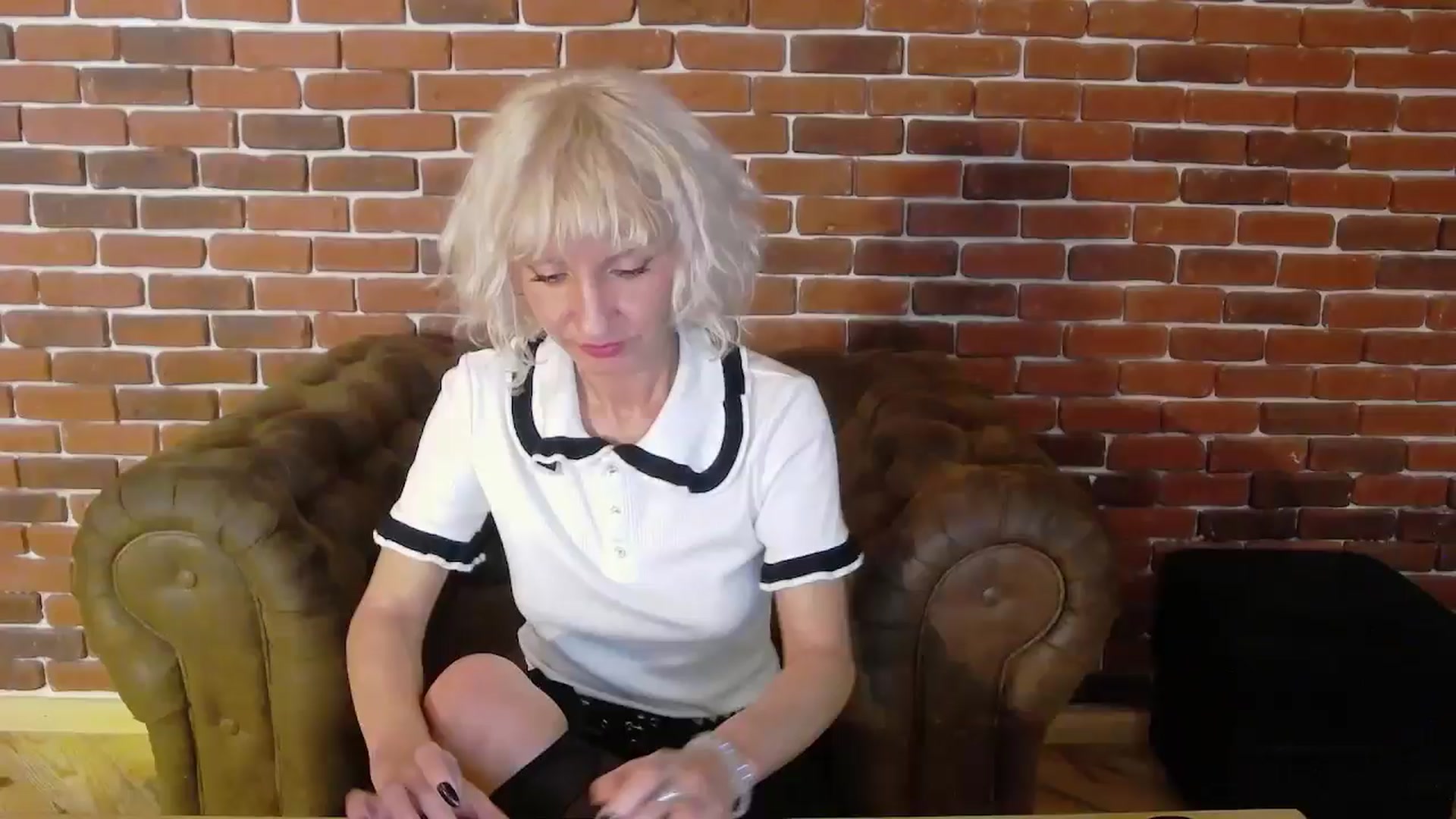Gallery image thumbnail from SabrinaMystiq's myfreecams stream on, 10/14/2025, 01:46 image 10 of 20
