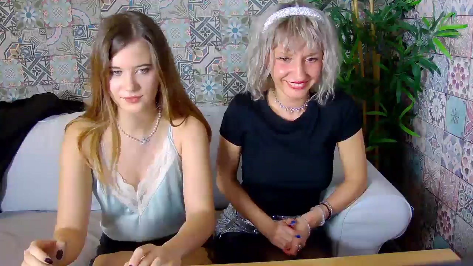 Gallery image thumbnail from SabrinaMystiq's myfreecams stream on, 11/22/2025, 22:05 image 11 of 20