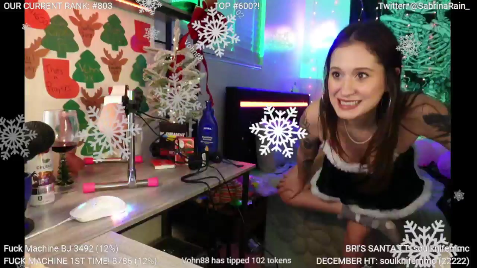 Gallery image thumbnail from SabrinaRain's myfreecams stream on, 12/28/2024, 02:56 image 11 of 20