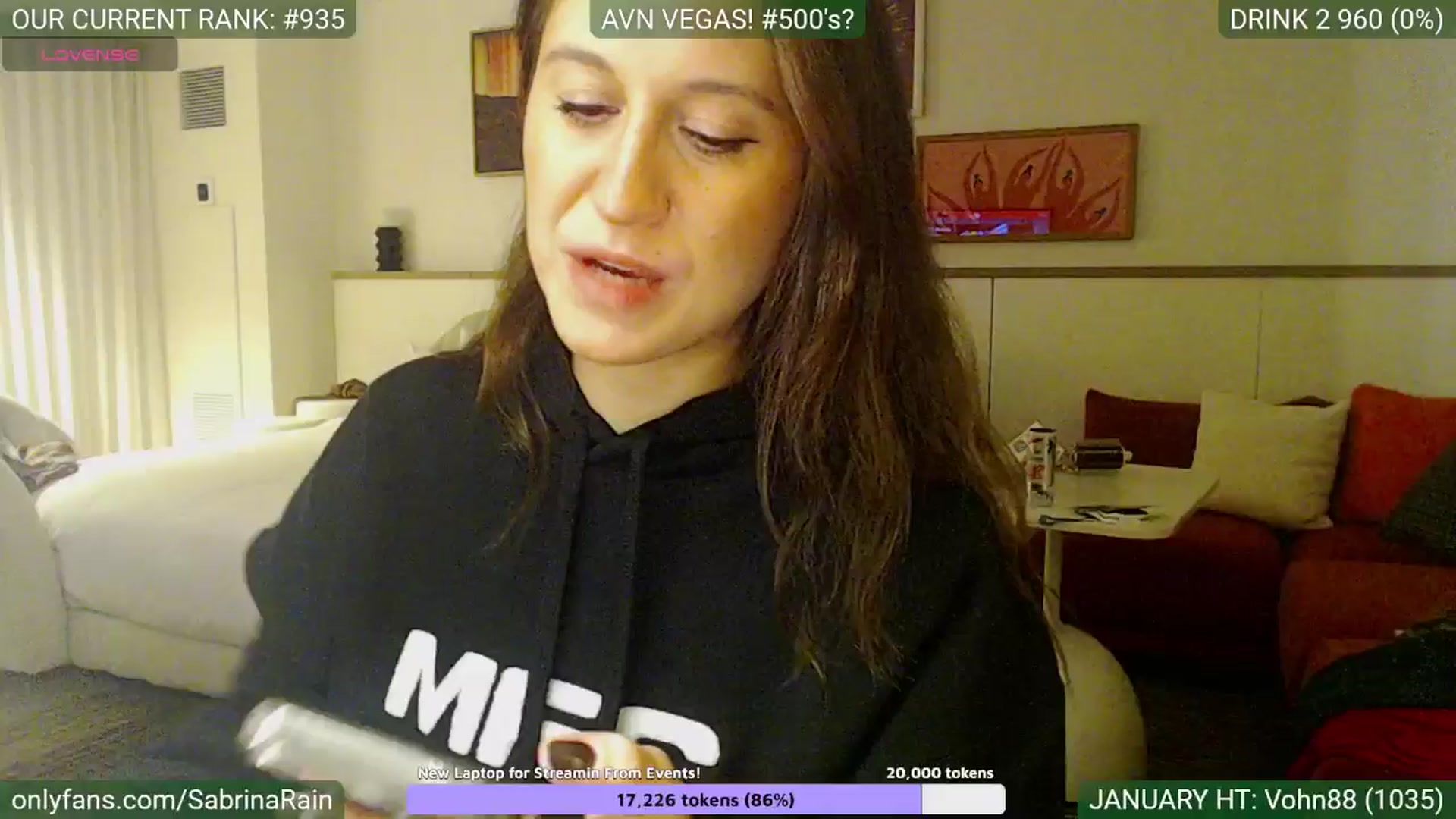 Gallery image thumbnail from SabrinaRain's myfreecams stream on, 01/22/2025, 03:00 image 6 of 20