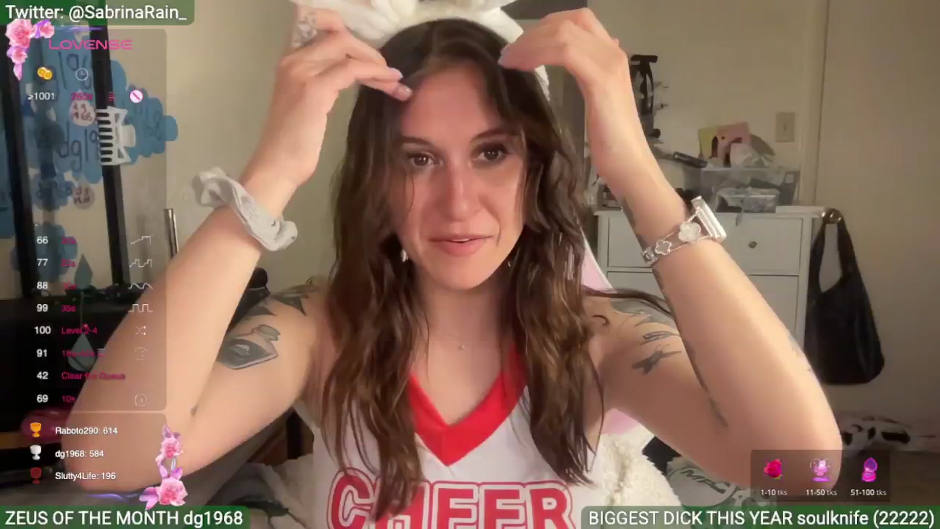 Gallery image thumbnail from SabrinaRain's myfreecams stream on, 04/22/2025, 03:01 image 13 of 20