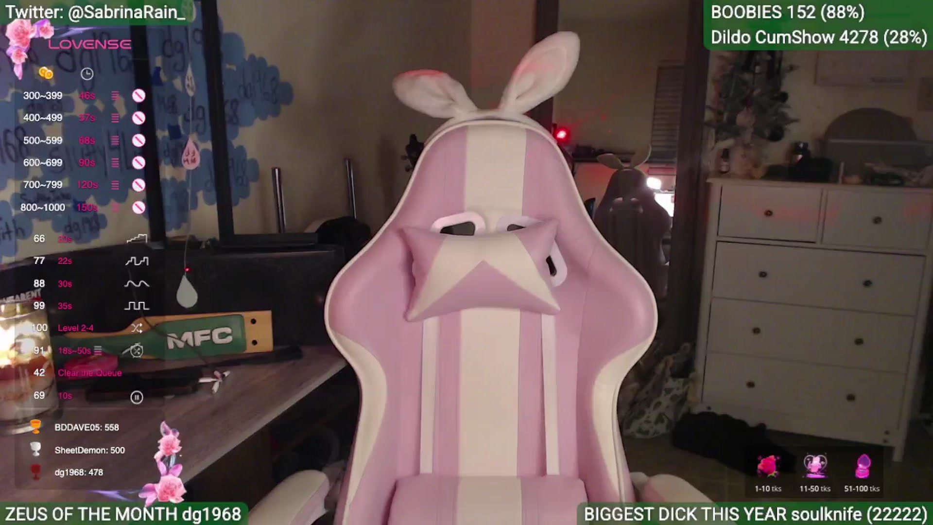 Gallery image thumbnail from SabrinaRain's myfreecams stream on, 04/25/2025, 06:43 image 5 of 20