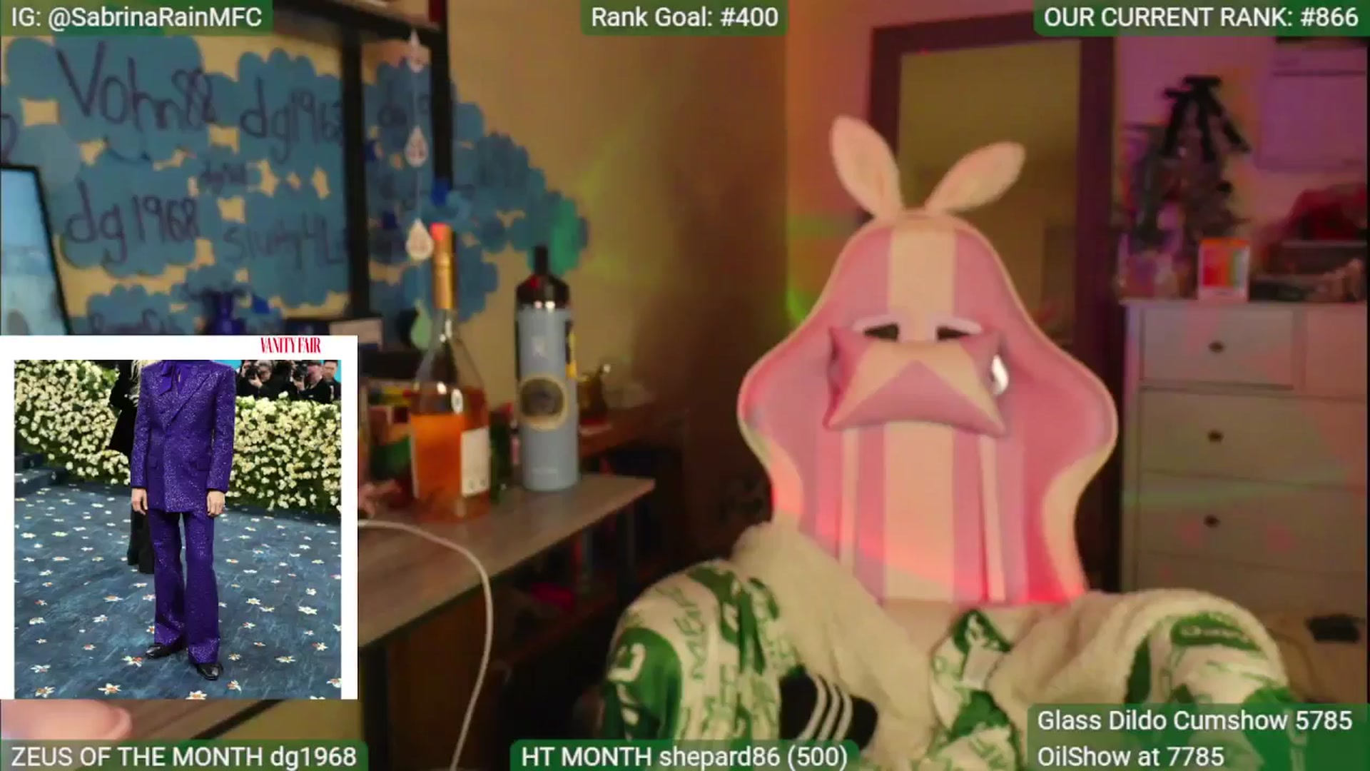Gallery image thumbnail from SabrinaRain's myfreecams stream on, 05/06/2025, 04:40 image 19 of 20