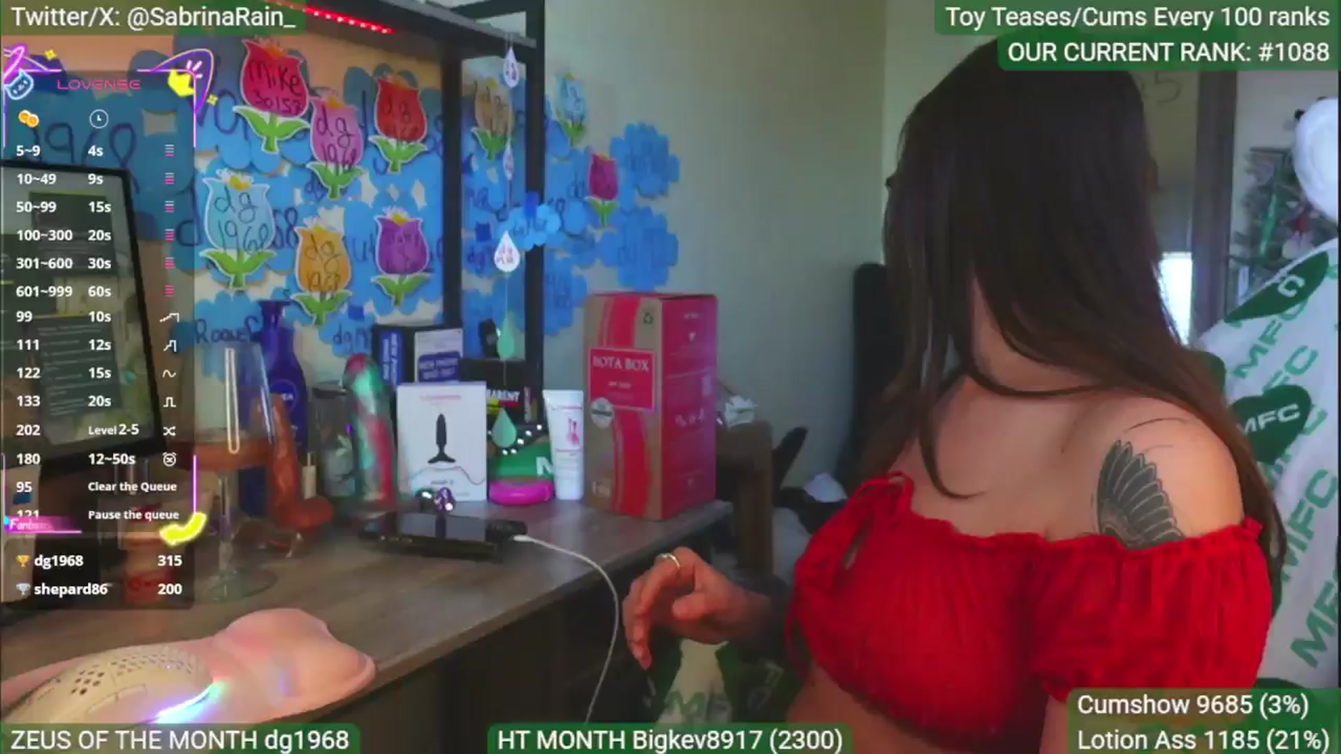 Gallery image thumbnail from SabrinaRain's myfreecams stream on, 05/17/2025, 04:31 image 3 of 20