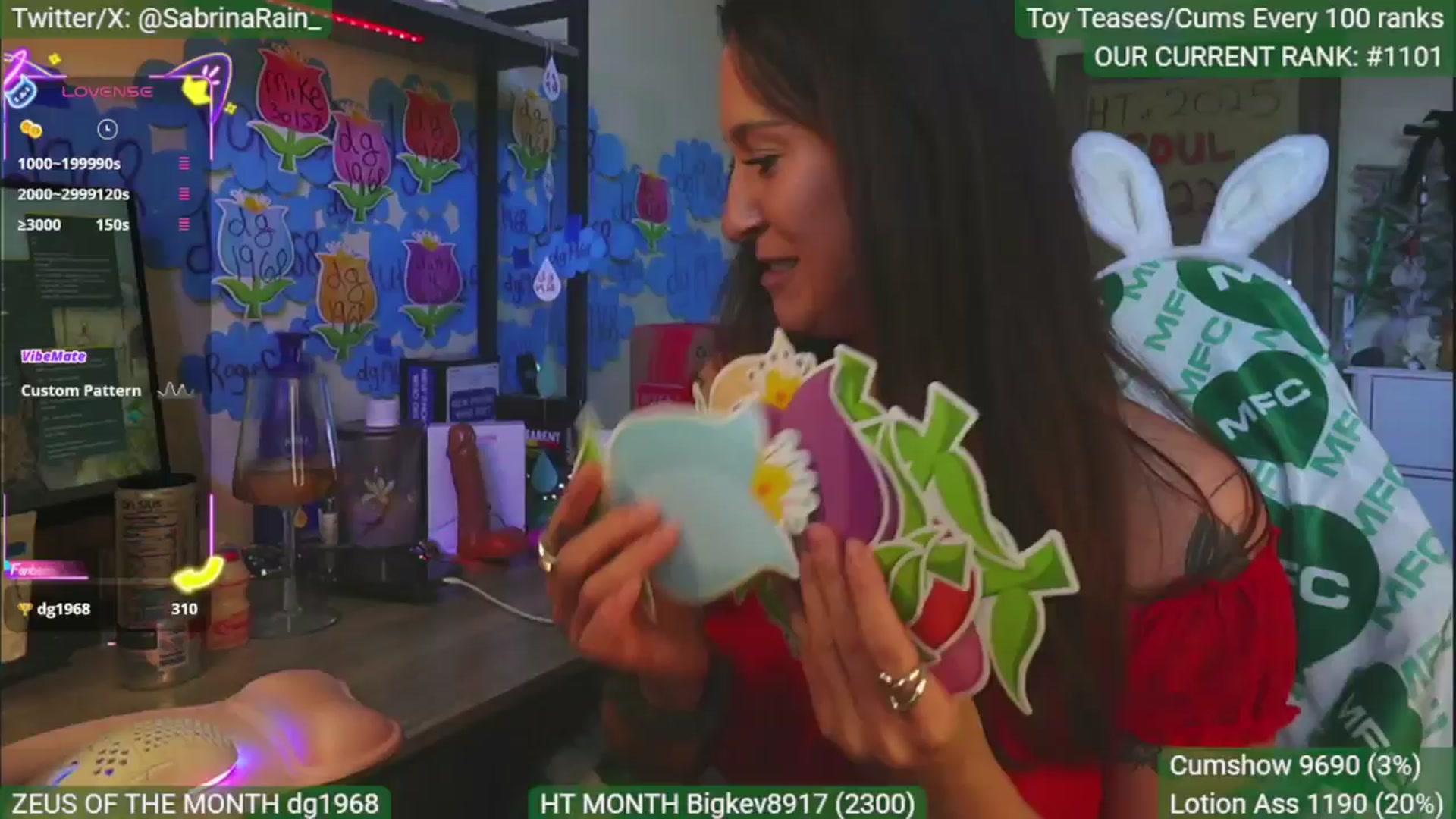 Gallery image thumbnail from SabrinaRain's myfreecams stream on, 05/17/2025, 04:31 image 2 of 20