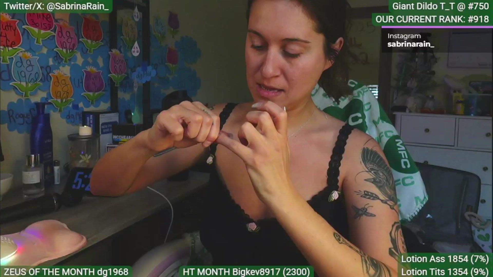Gallery image thumbnail from SabrinaRain's myfreecams stream on, 05/19/2025, 01:26 image 7 of 20