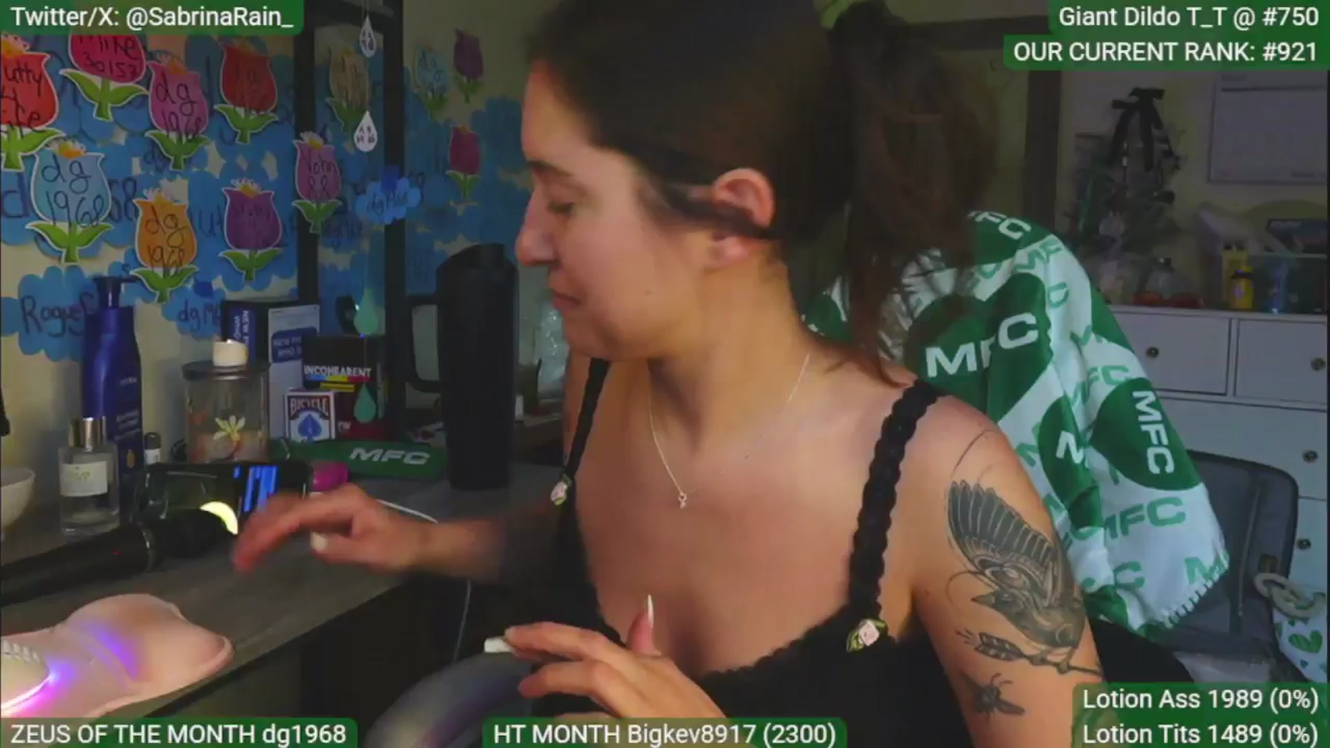 Gallery image thumbnail from SabrinaRain's myfreecams stream on, 05/19/2025, 01:26 image 4 of 20
