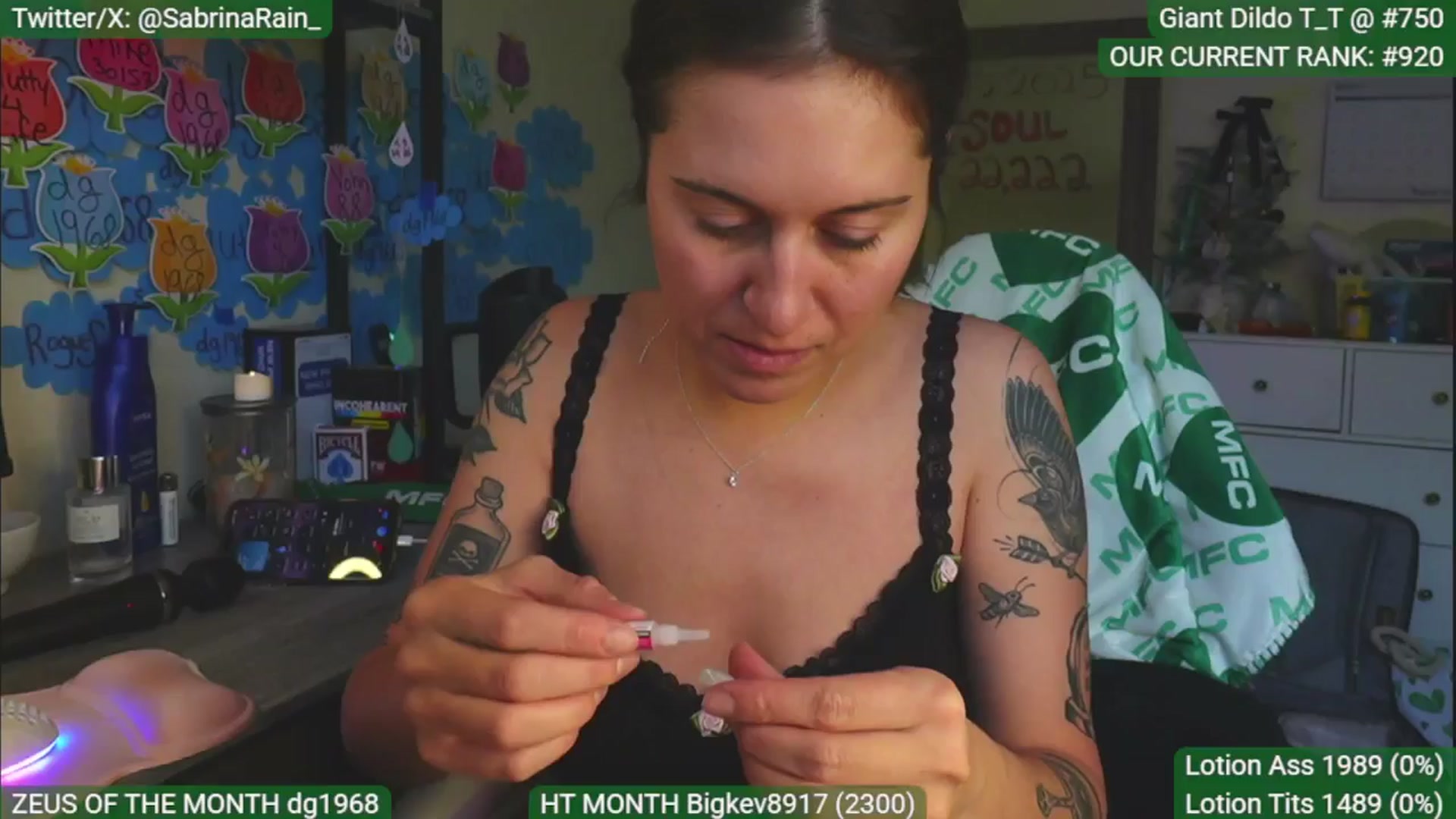Gallery image thumbnail from SabrinaRain's myfreecams stream on, 05/19/2025, 01:26 image 2 of 20