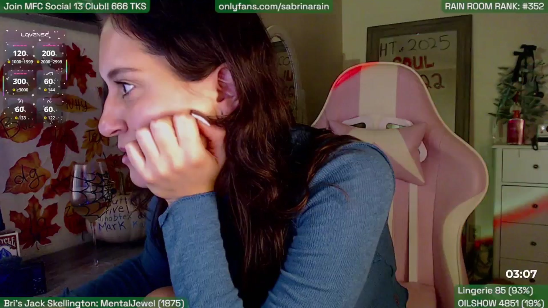 Gallery image thumbnail from SabrinaRain's myfreecams stream on, 10/14/2025, 07:14 image 6 of 20