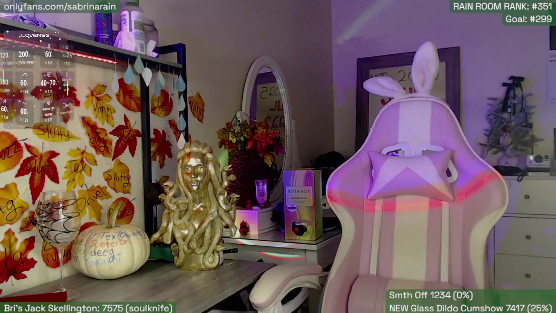 Gallery image thumbnail from SabrinaRain's myfreecams stream on, 10/18/2025, 02:27 image 9 of 20