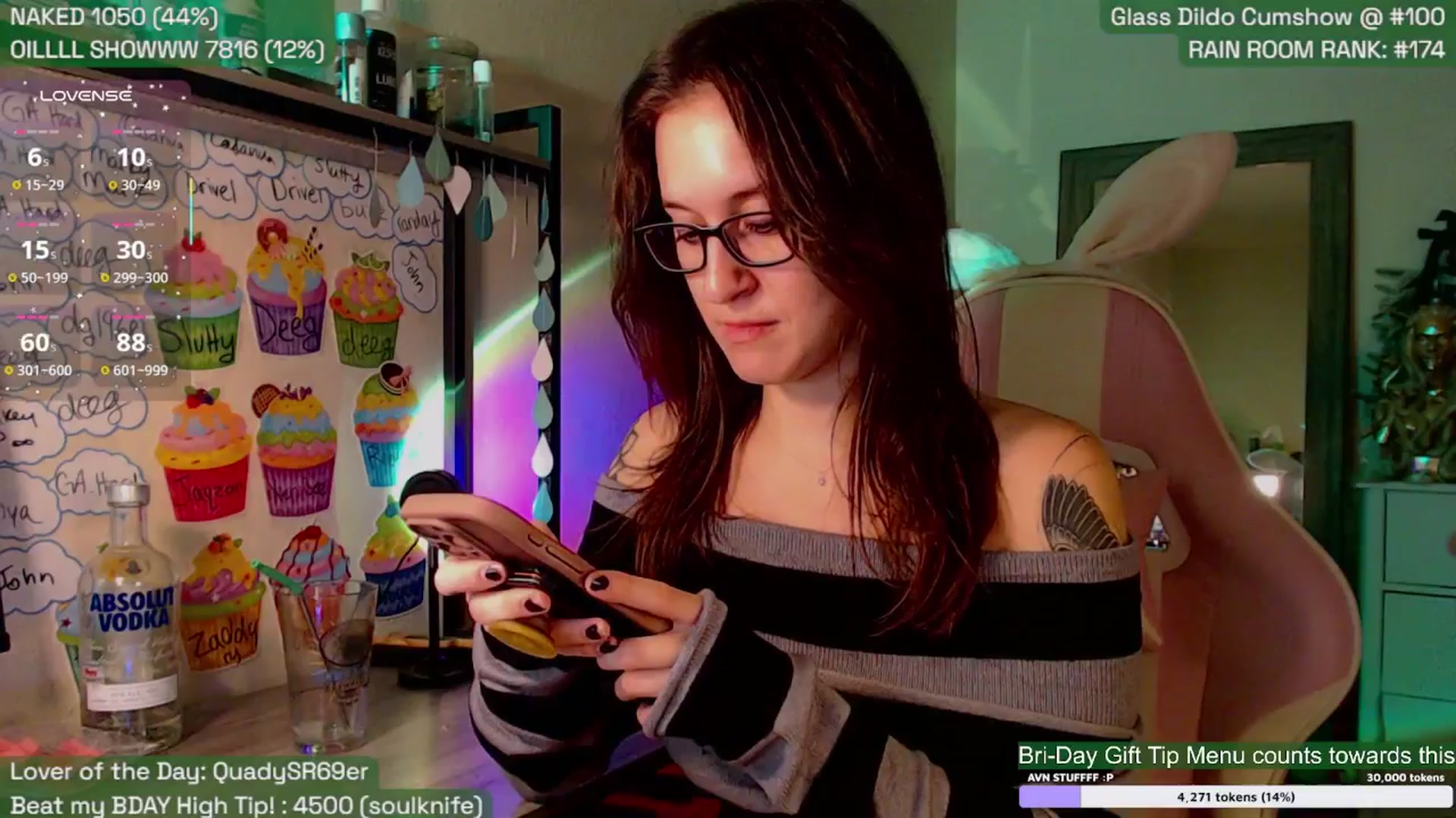 Gallery image thumbnail from SabrinaRain's myfreecams stream on, 11/18/2025, 05:05 image 9 of 20