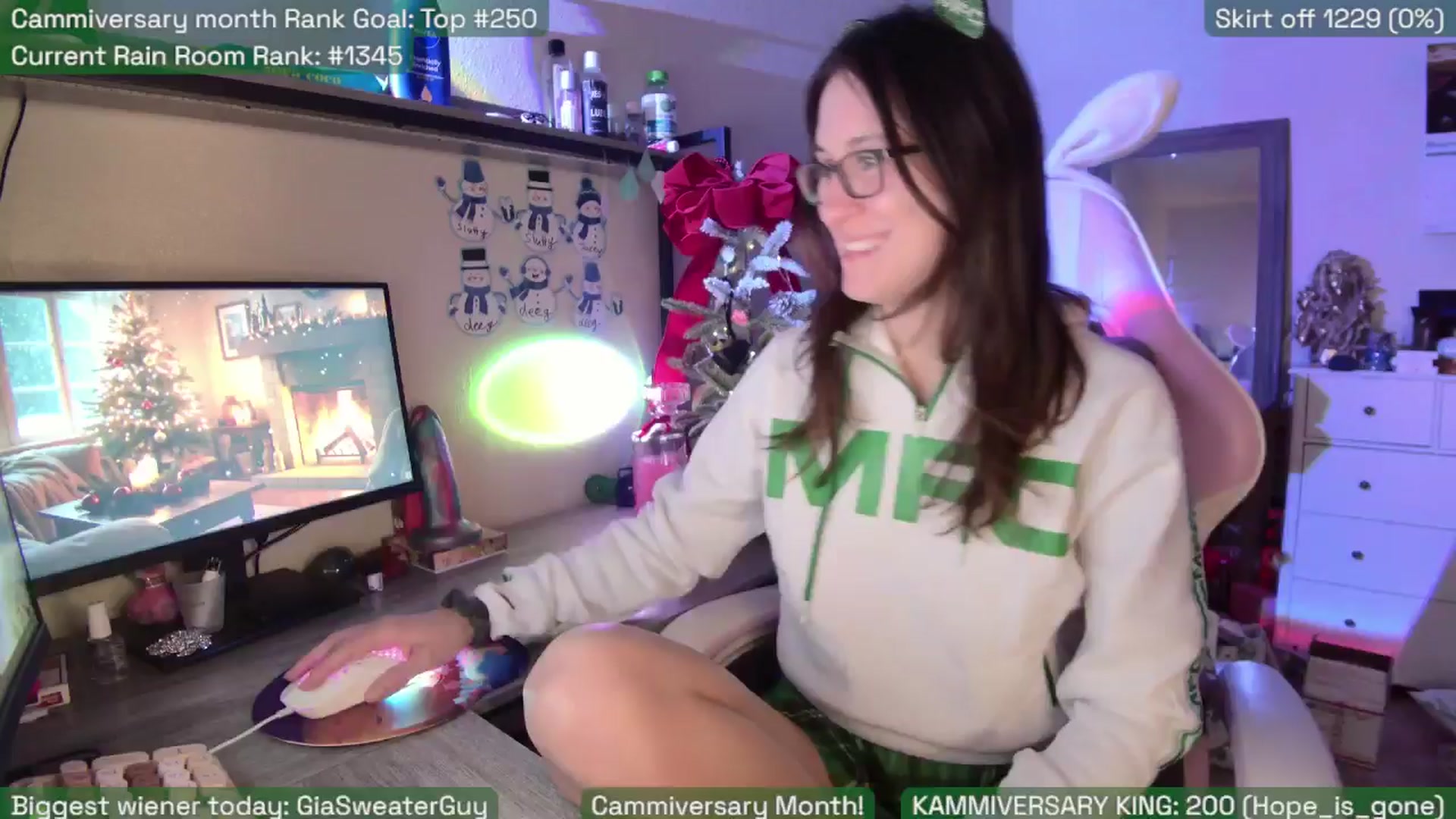 Gallery image thumbnail from SabrinaRain's myfreecams stream on, 01/04/2026, 02:24 image 12 of 20