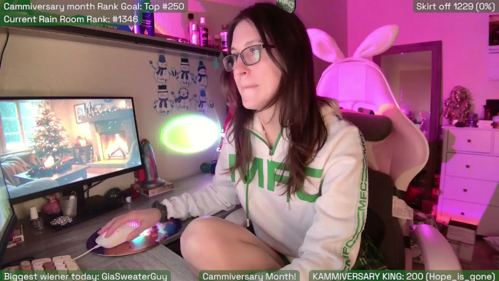 Gallery image thumbnail from SabrinaRain's myfreecams stream on, 01/04/2026, 02:24 image 14 of 20