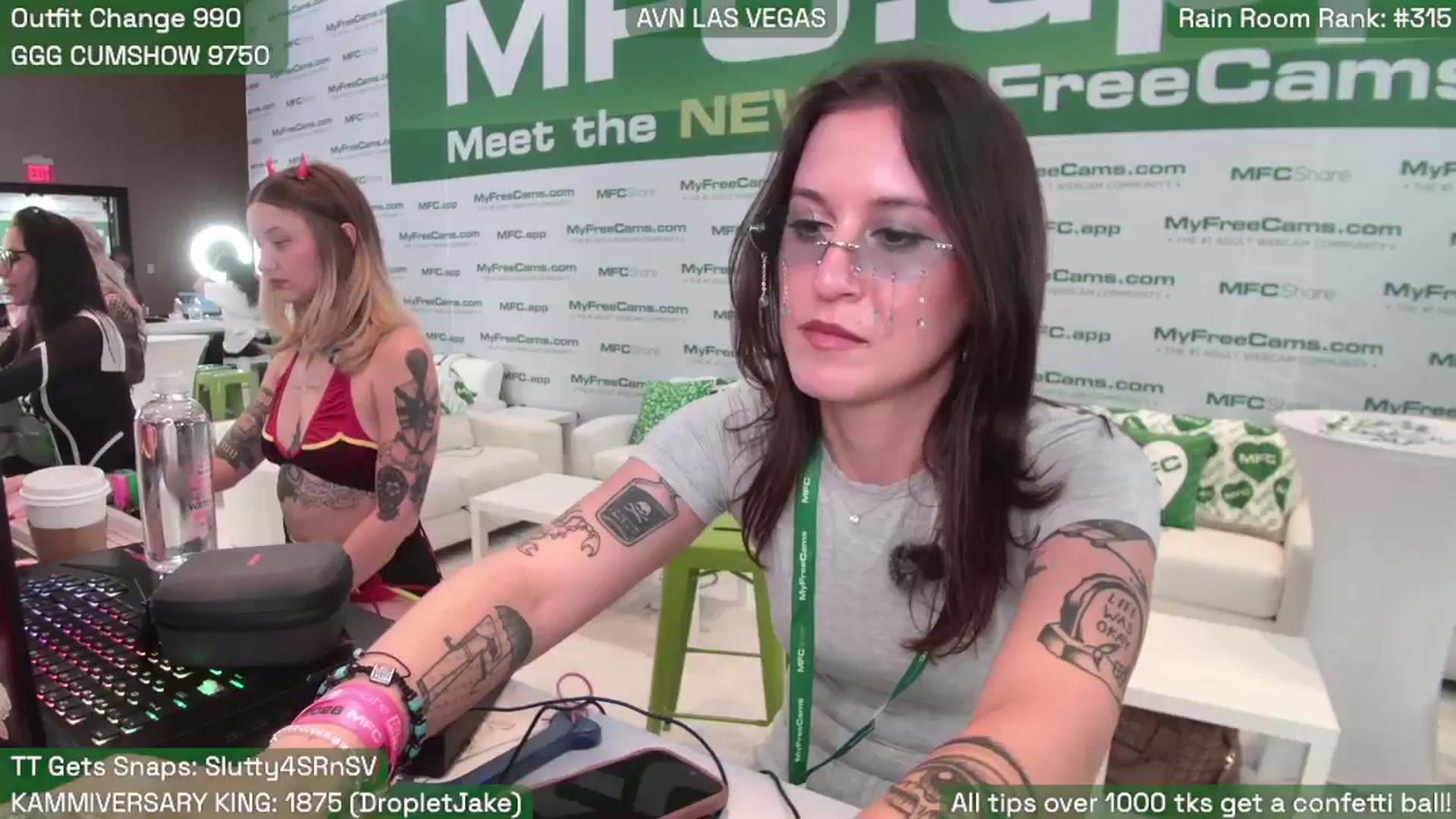 Gallery image thumbnail from SabrinaRain's myfreecams stream on, 01/23/2026, 22:28 image 17 of 20