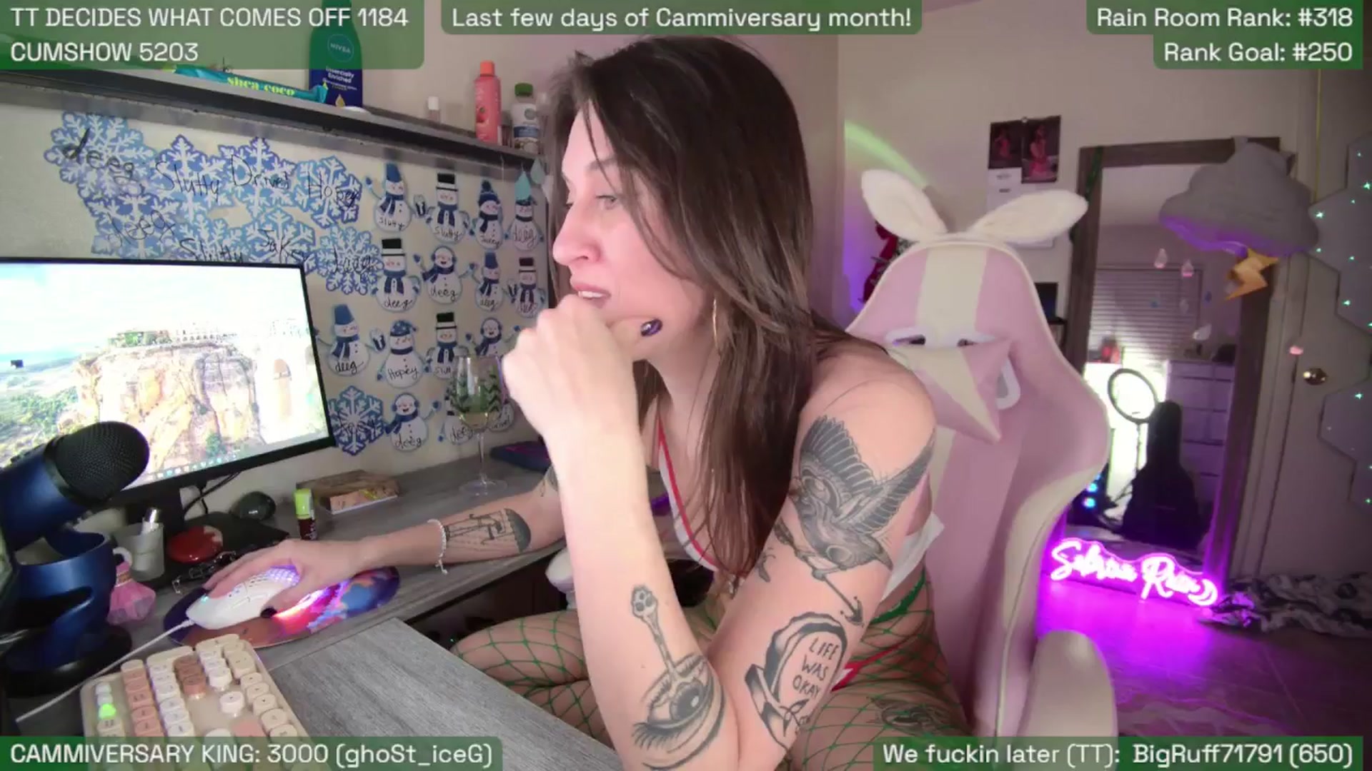 Gallery image thumbnail from SabrinaRain's myfreecams stream on, 01/31/2026, 06:49 image 12 of 20