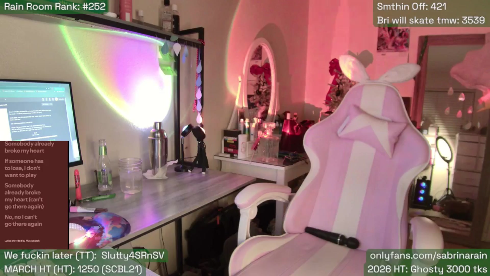 Gallery image thumbnail from SabrinaRain's myfreecams stream on, 03/05/2026, 06:33 image 15 of 20